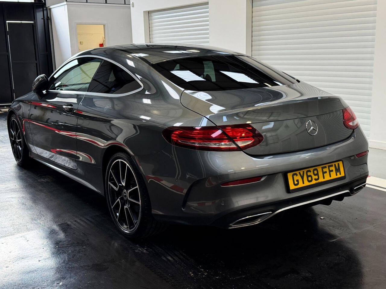 Mercedes-Benz C Class view 3