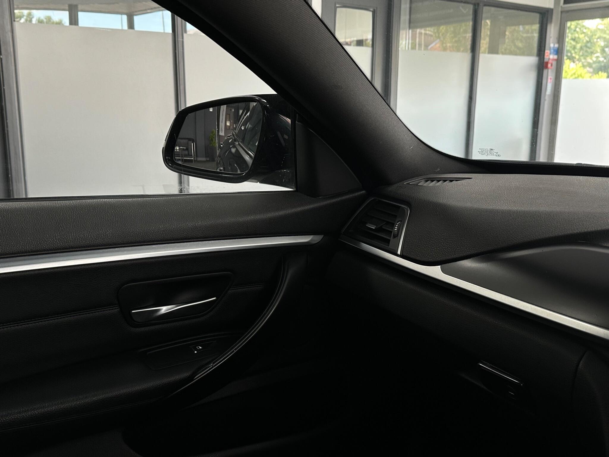 BMW 4 Series view 32