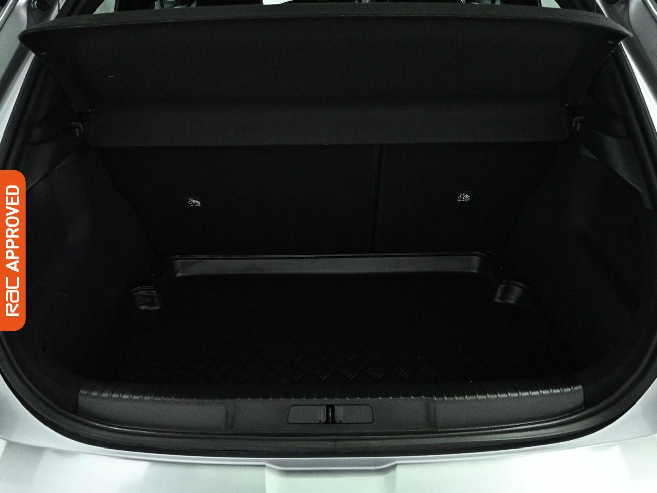 Vauxhall Mokka Electric view 14