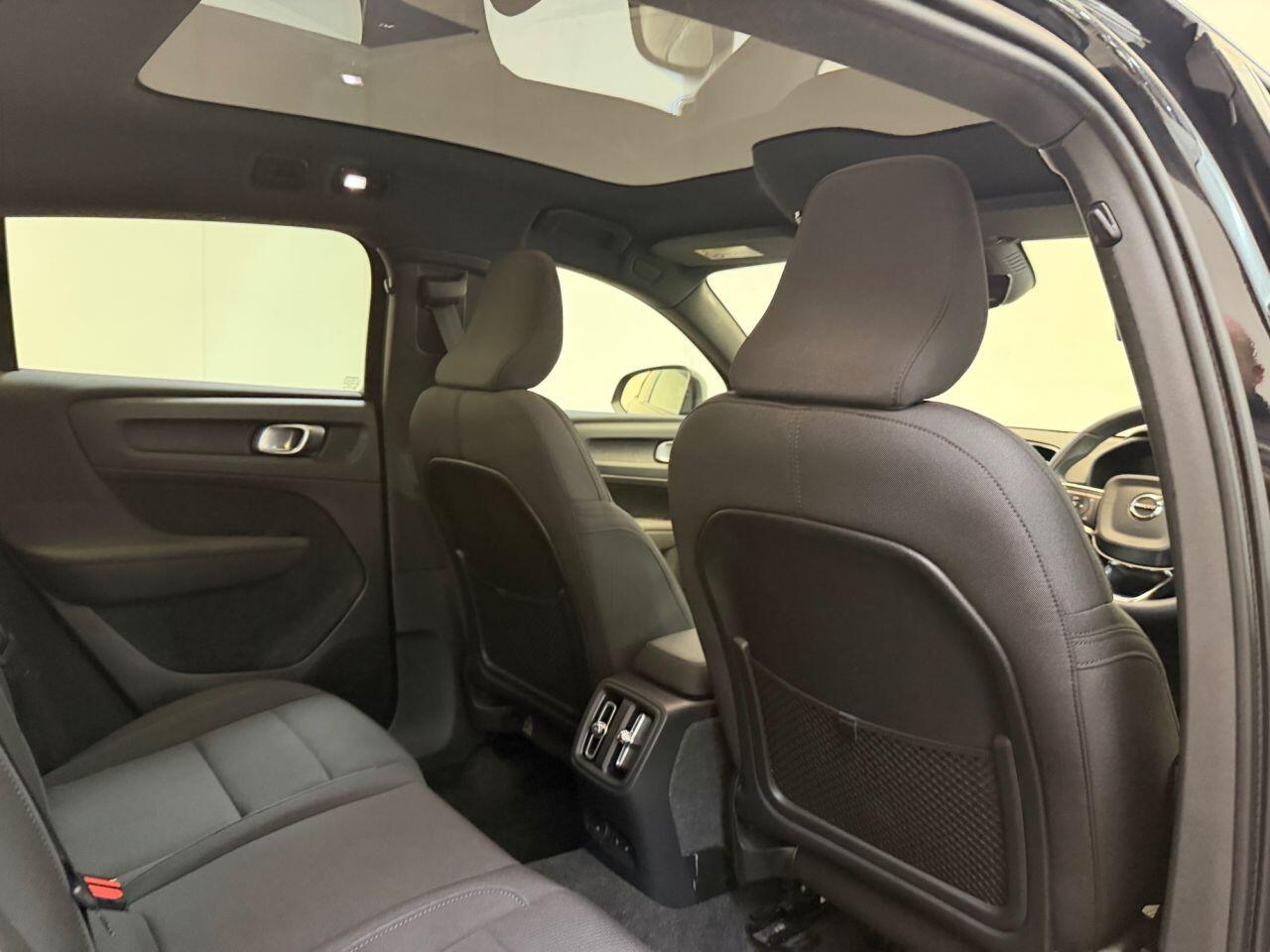 Volvo C40 view 43