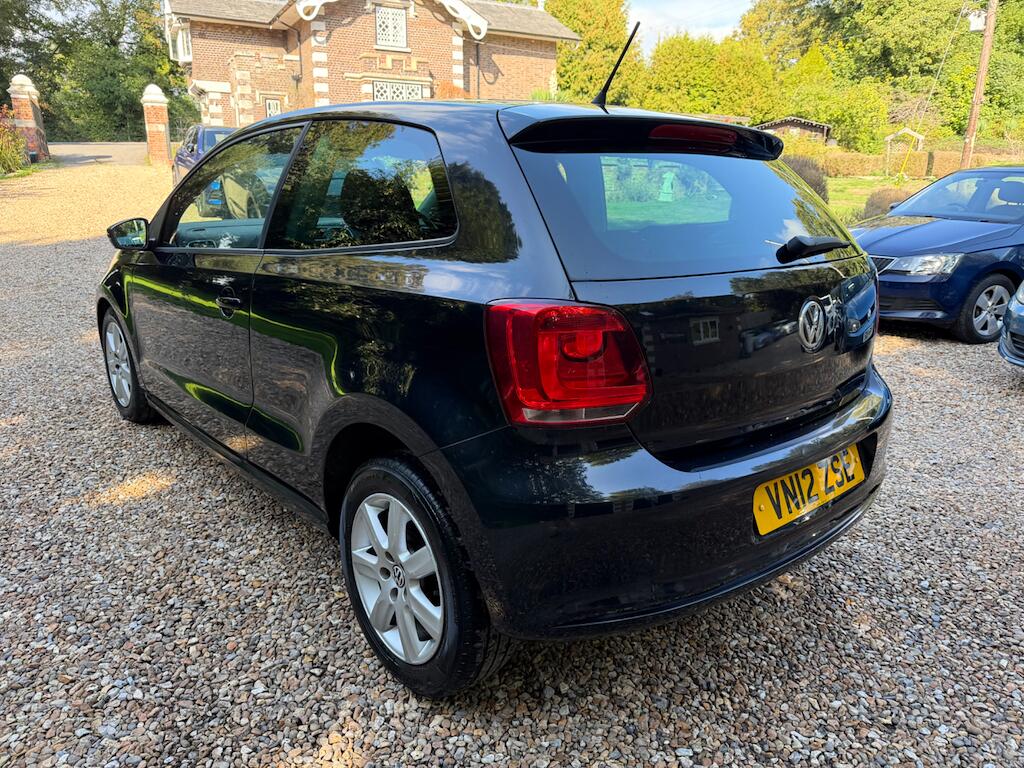 Volkswagen Polo view 2