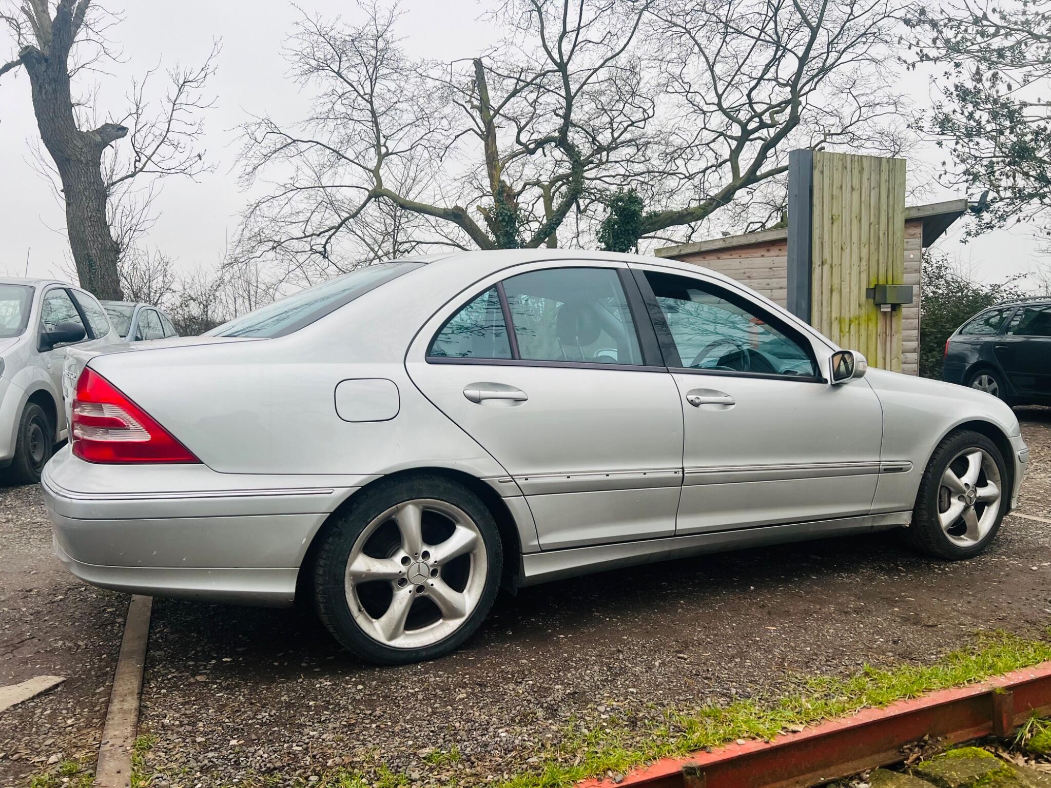 2004 Mercedes-Benz C Class image 4