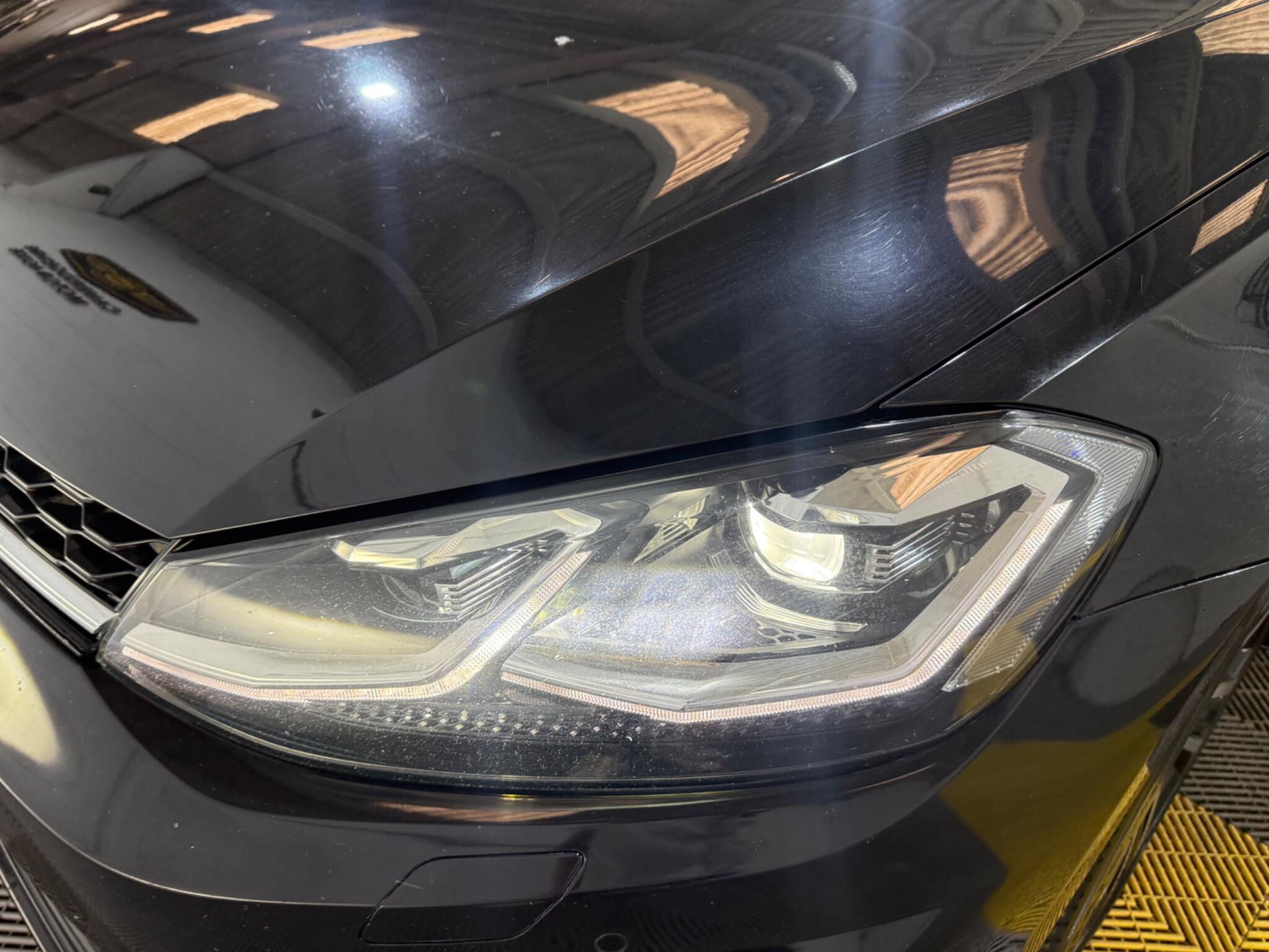 Volkswagen Golf view 59