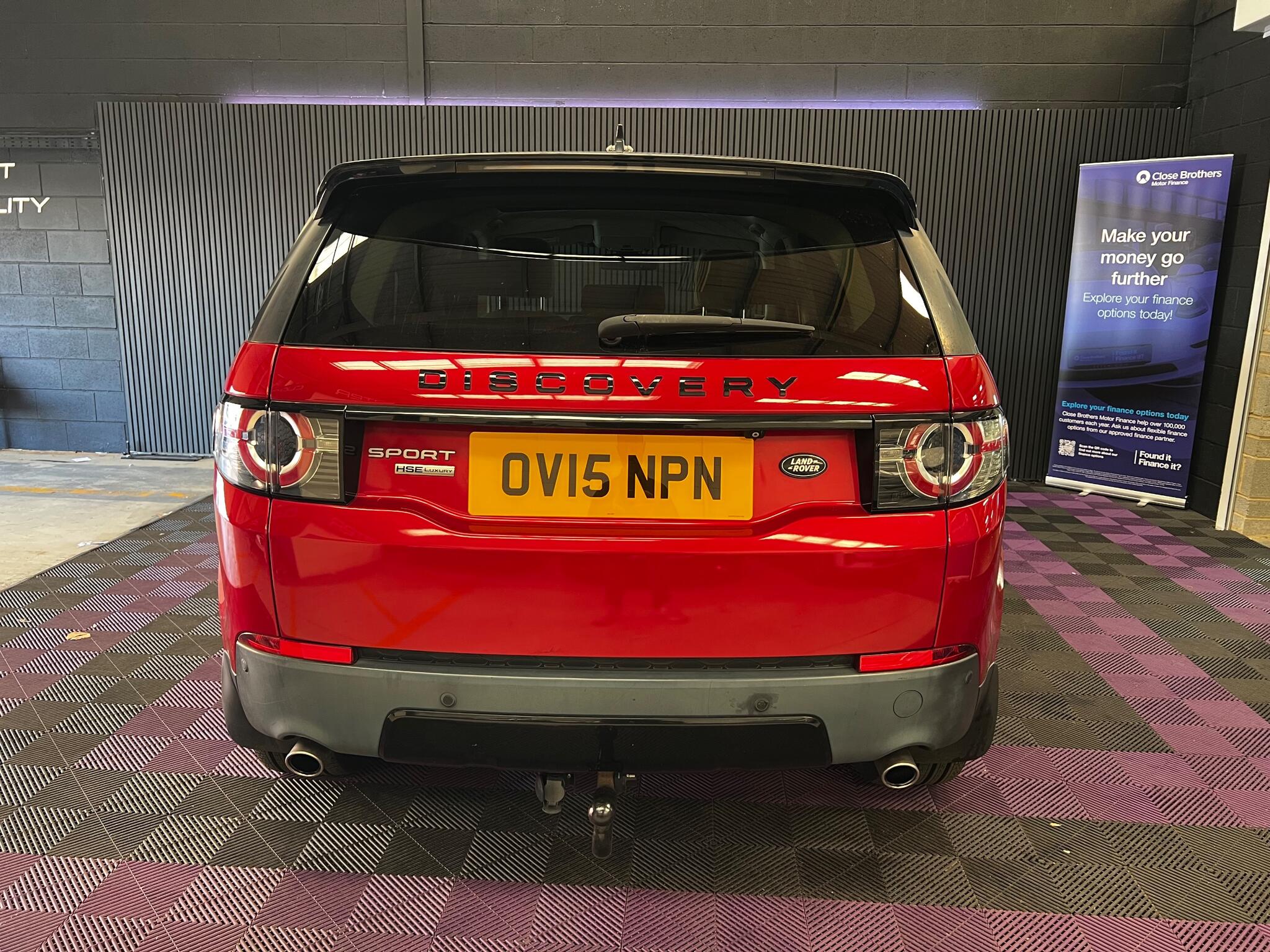 Land Rover Discovery Sport view 24
