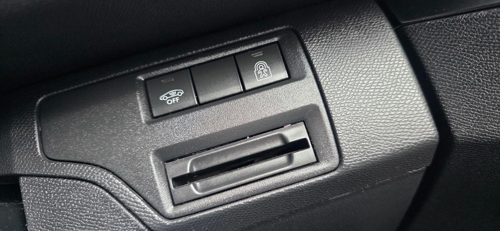 Peugeot 3008 view 45