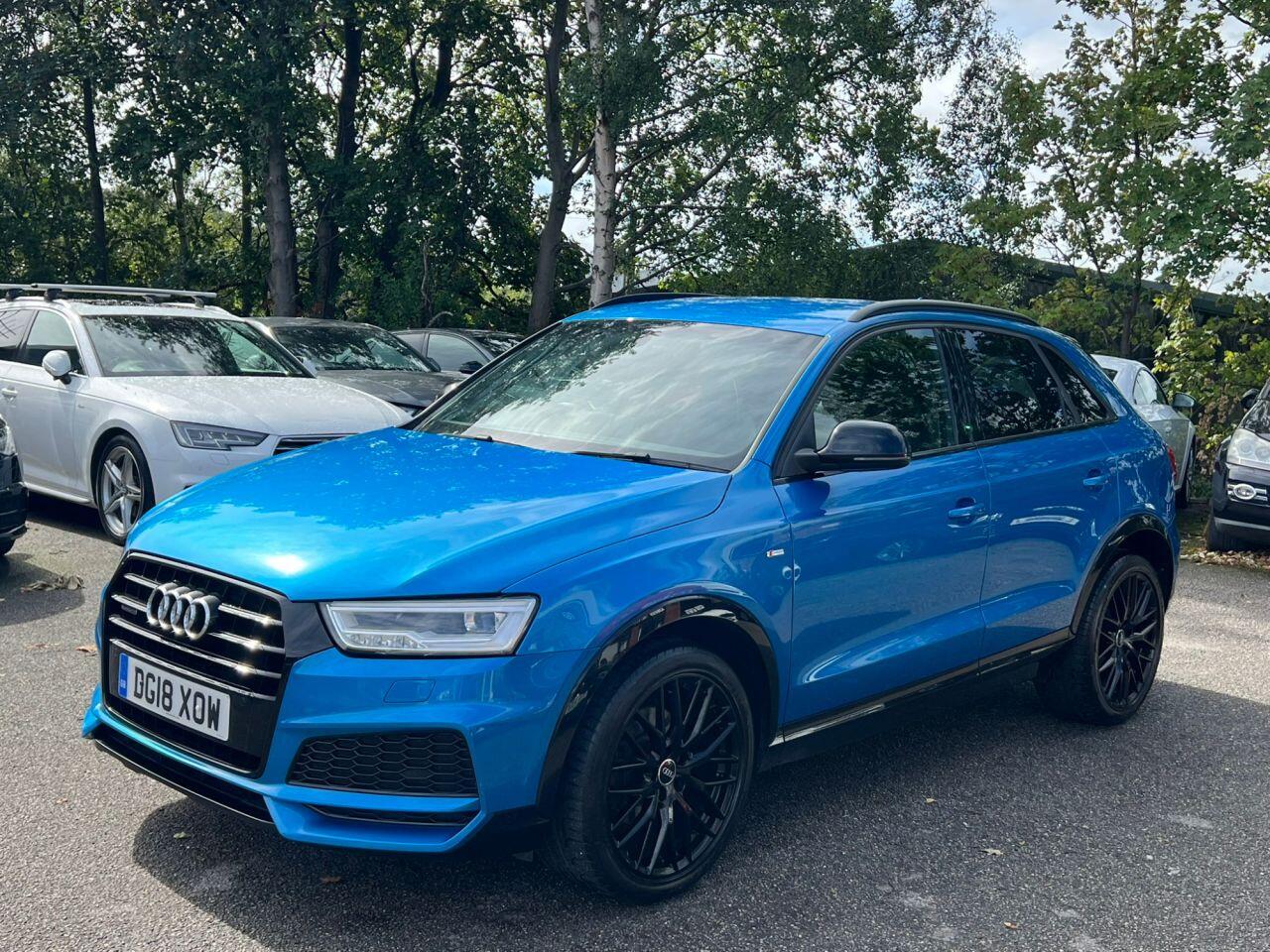 Audi Q3 view 3