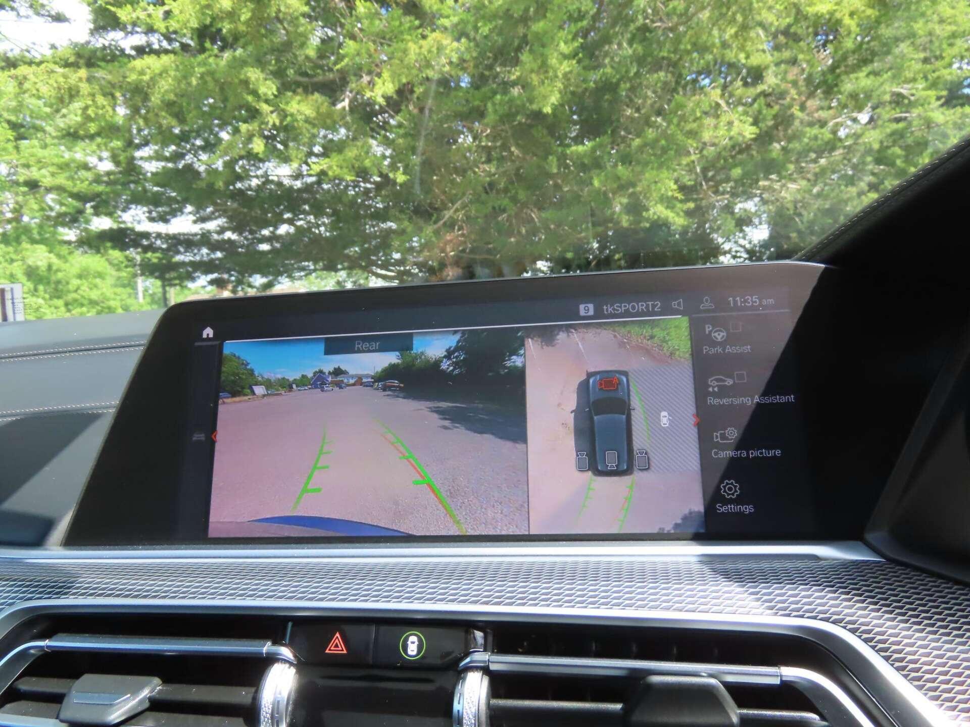 BMW X5 view 13