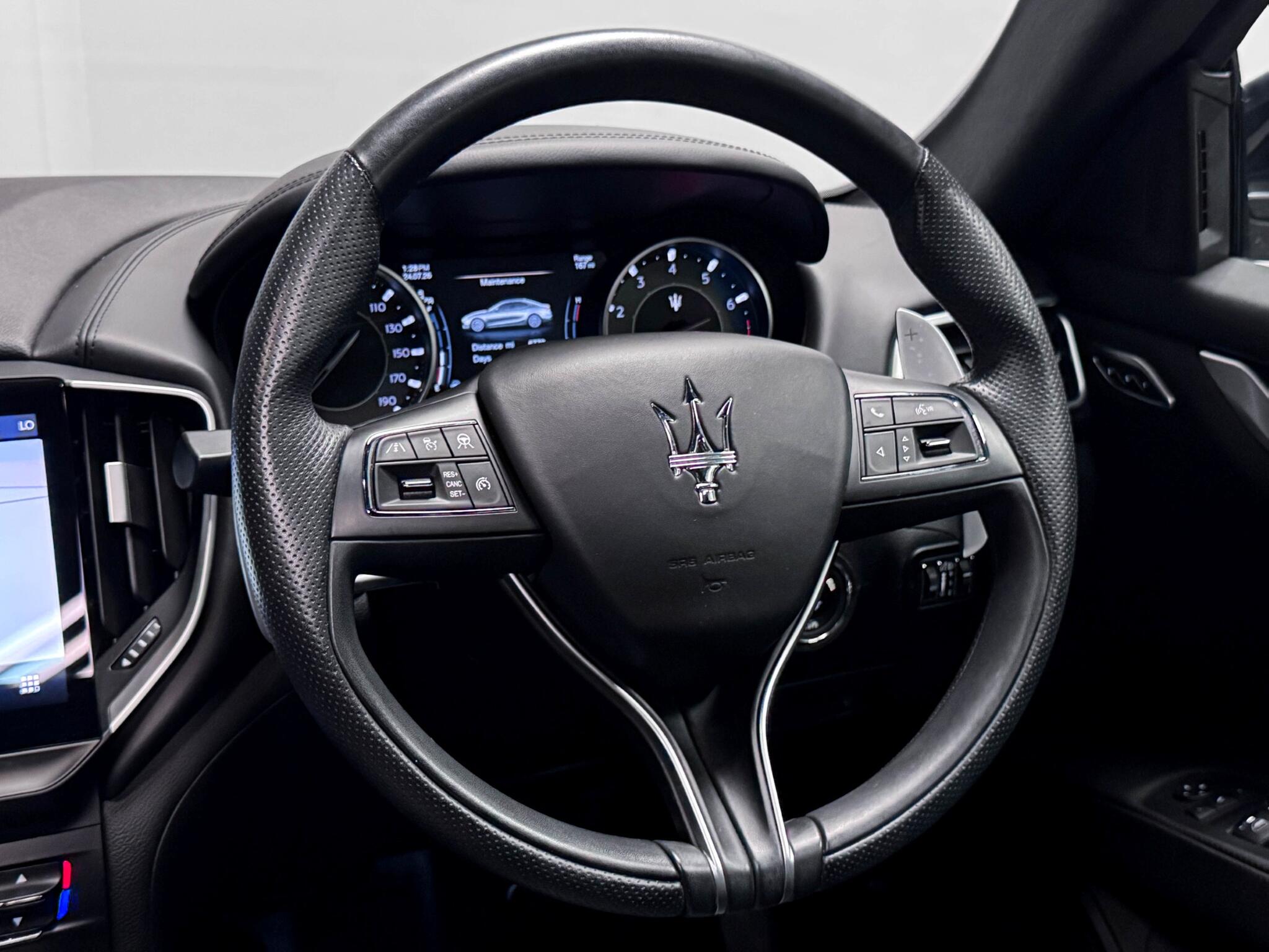 Maserati Ghibli view 16