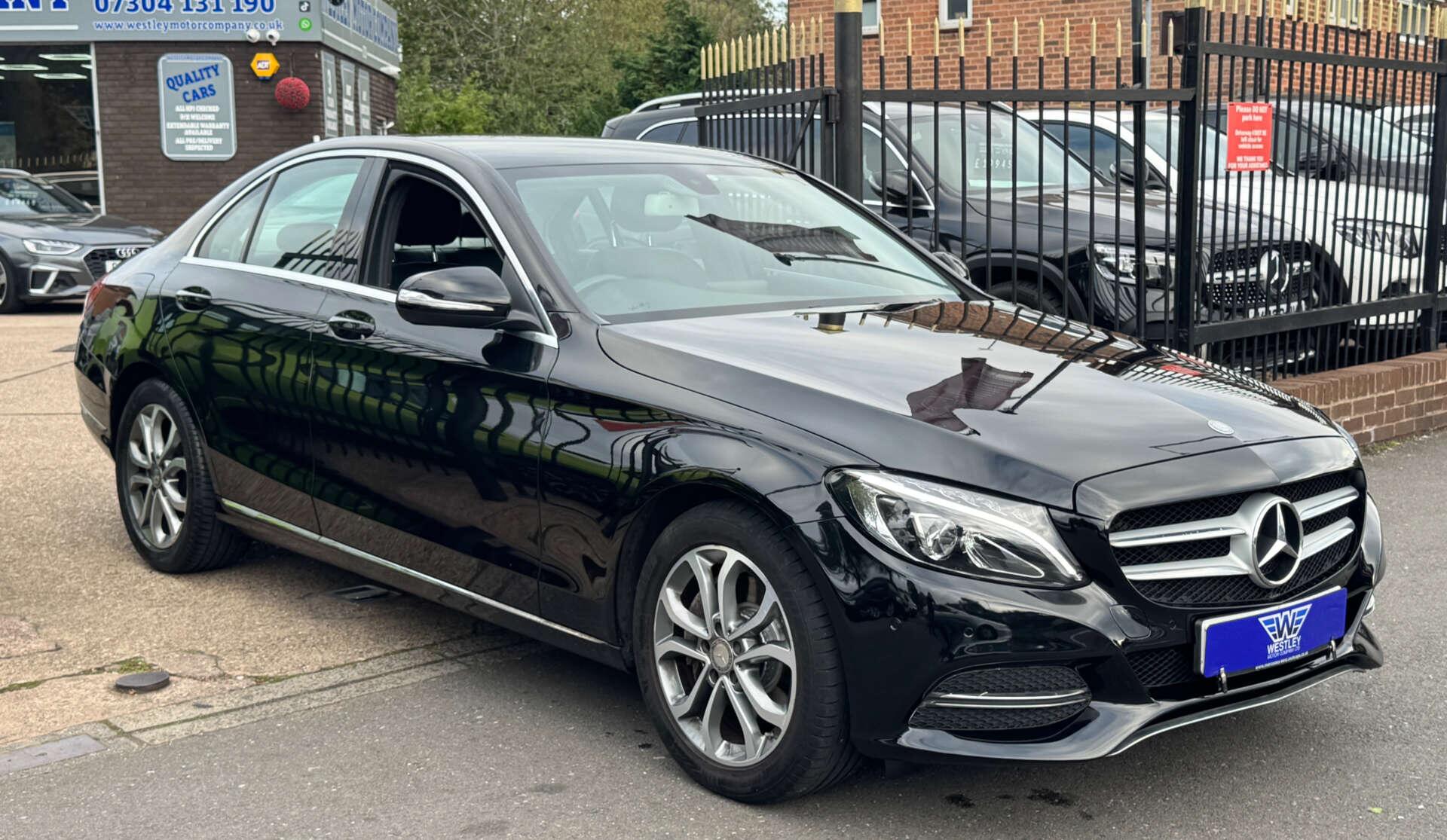 Mercedes-Benz C-Class view 4