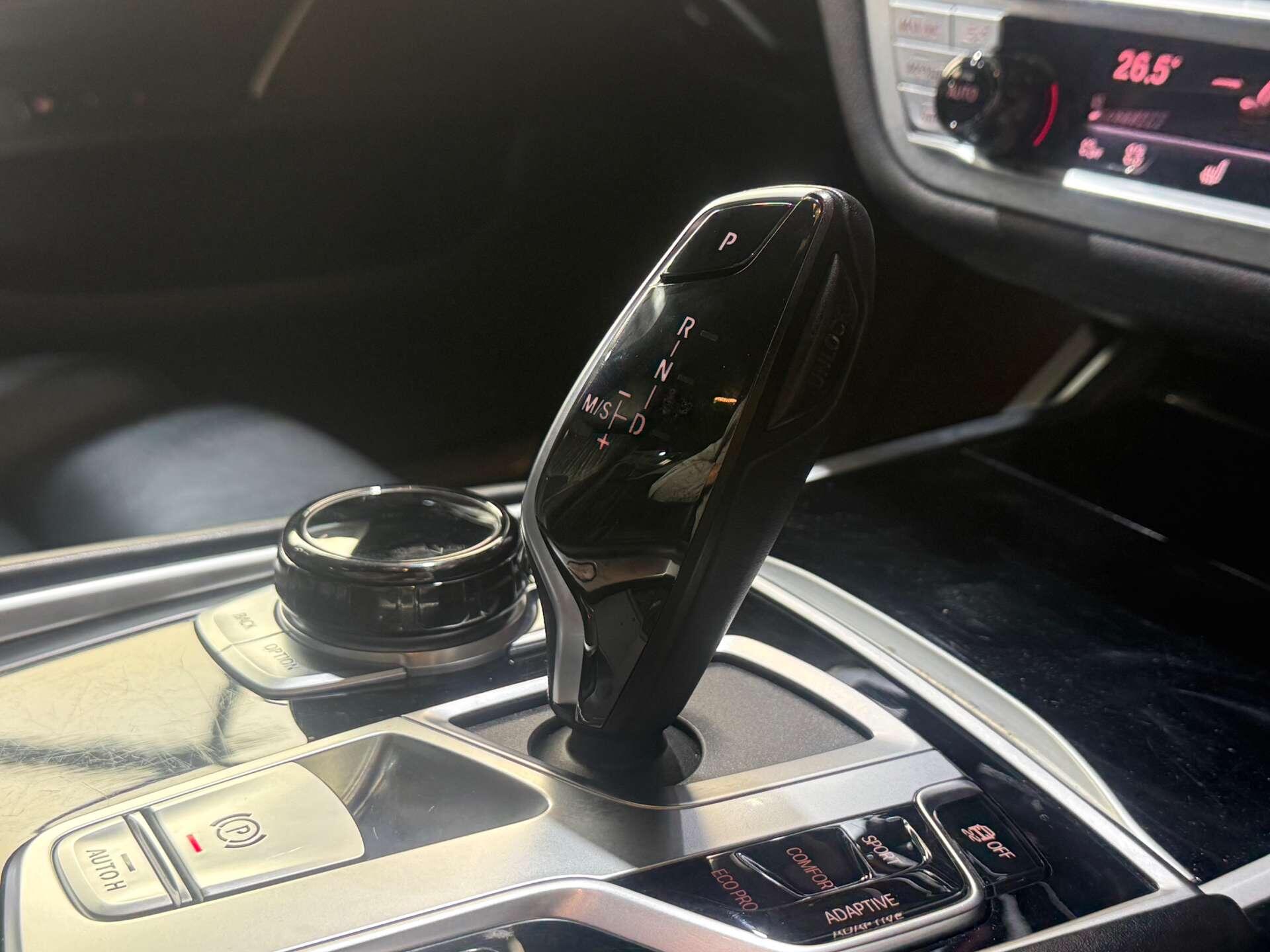 BMW 7 Series view 41