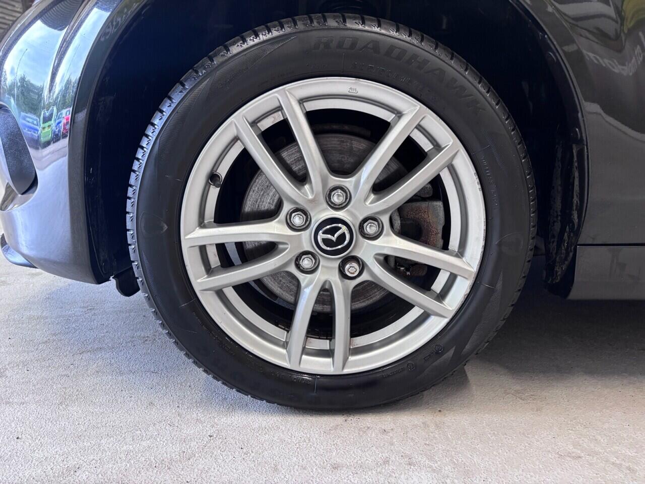 Mazda MX-5 view 9