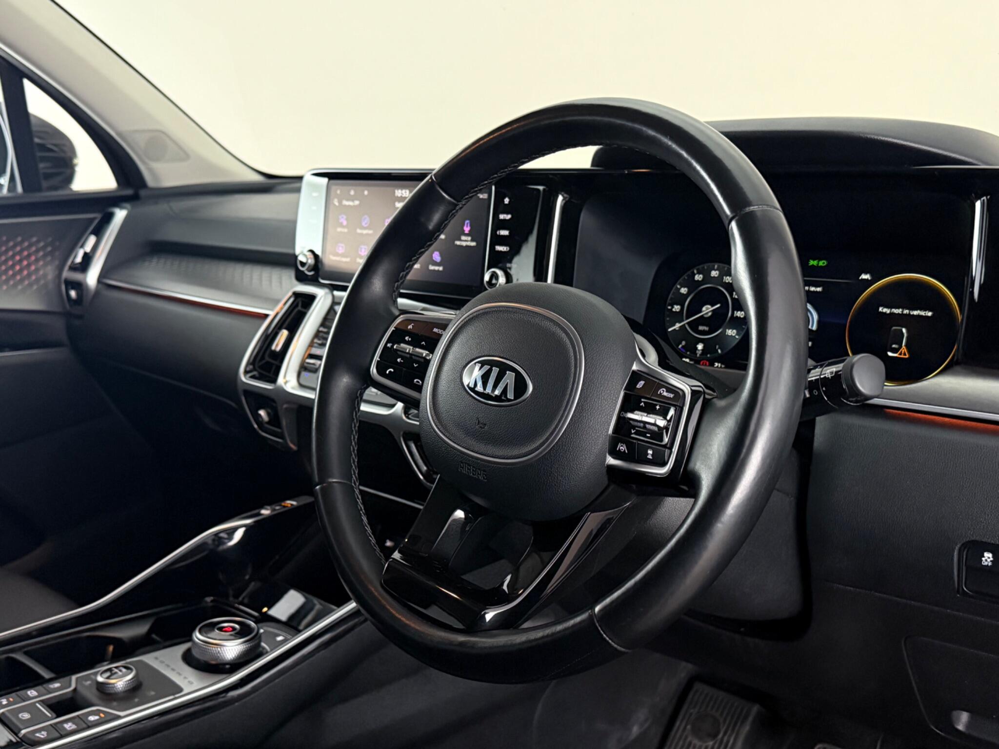 Kia Sorento view 3
