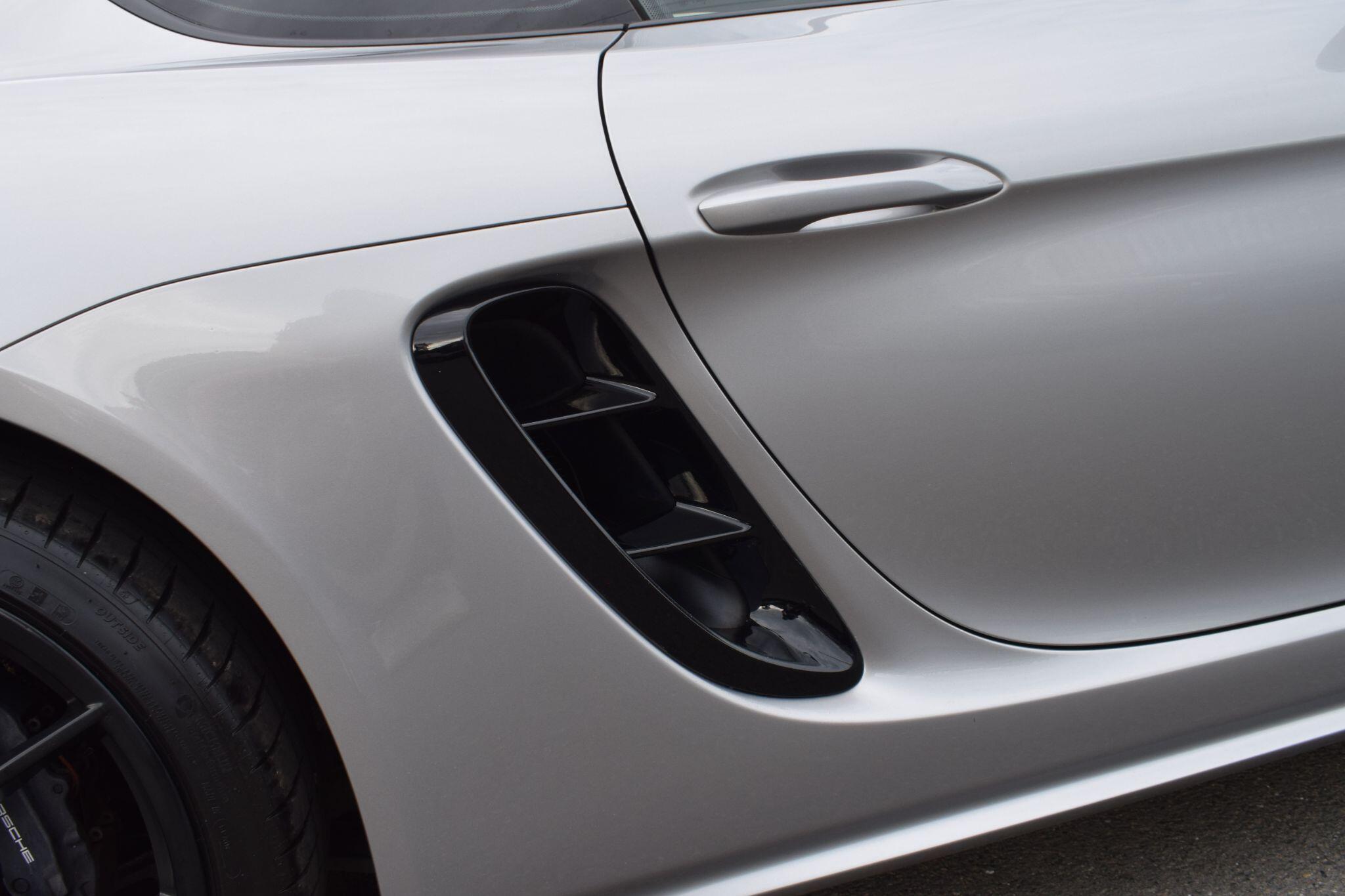 Porsche 718 Cayman view 44