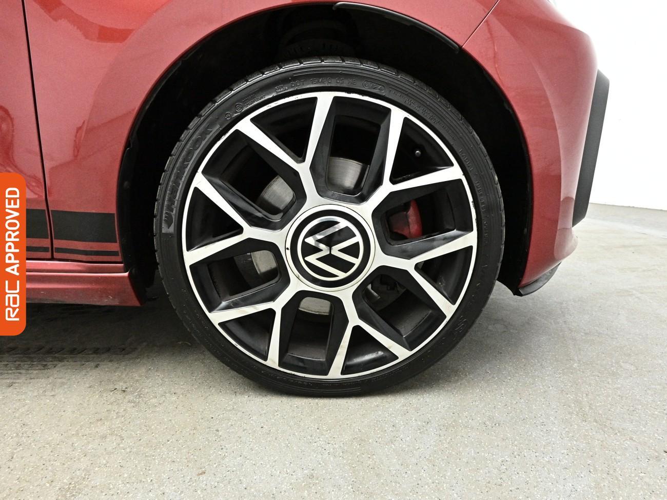 Volkswagen Up! view 24