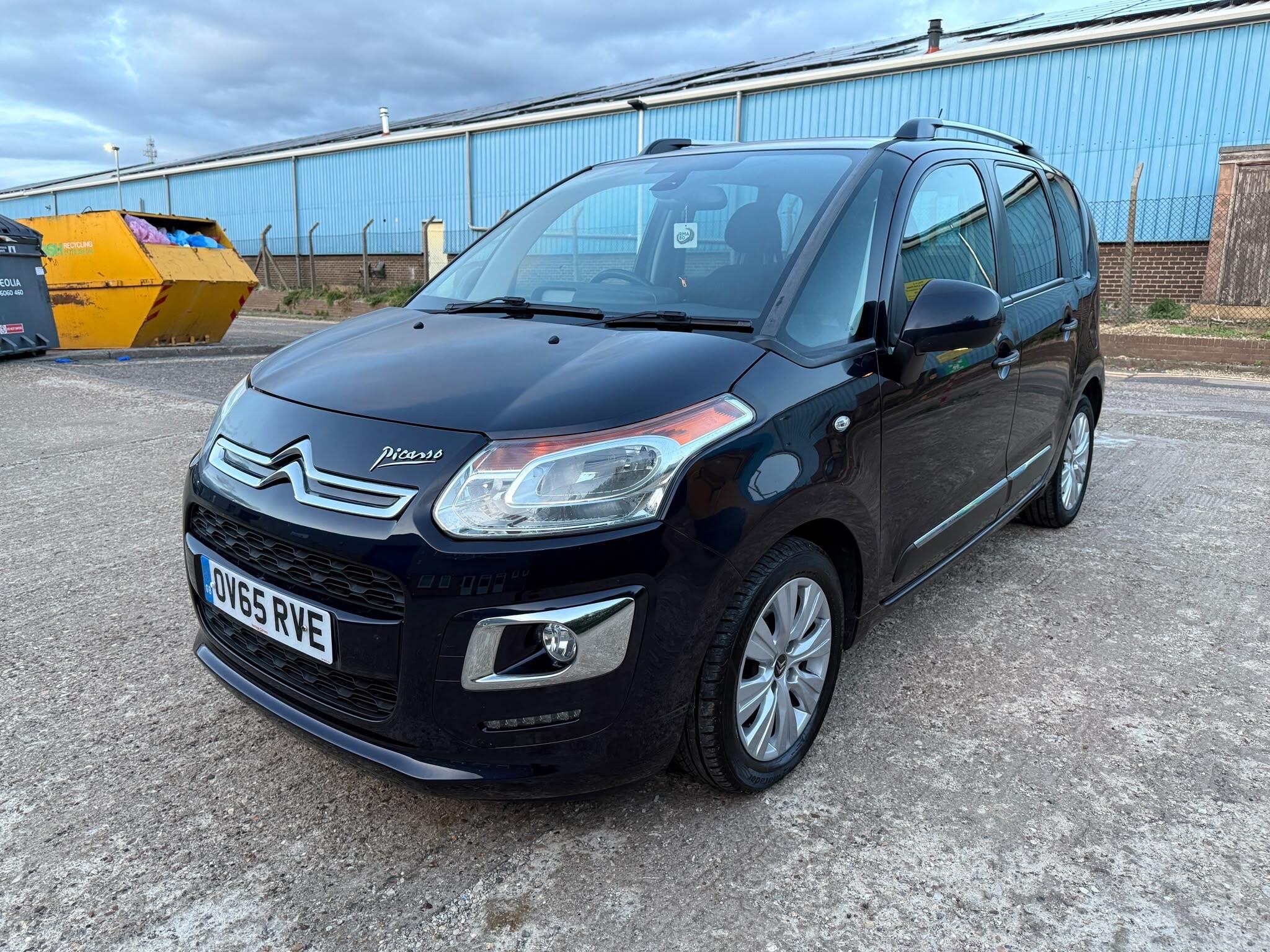 Citroen C3 Picasso view 3