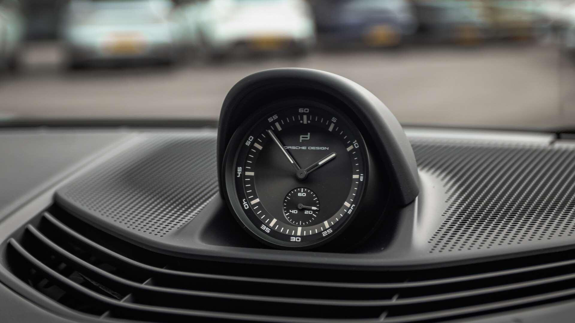 Porsche Taycan view 23