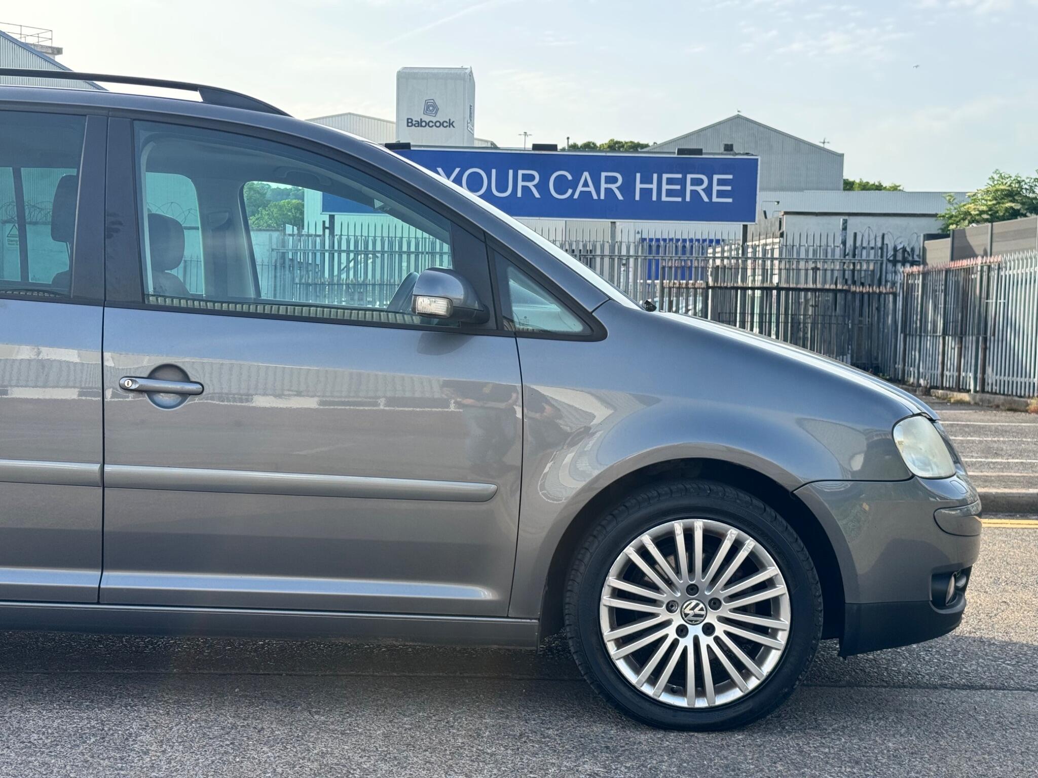 Volkswagen Touran view 55