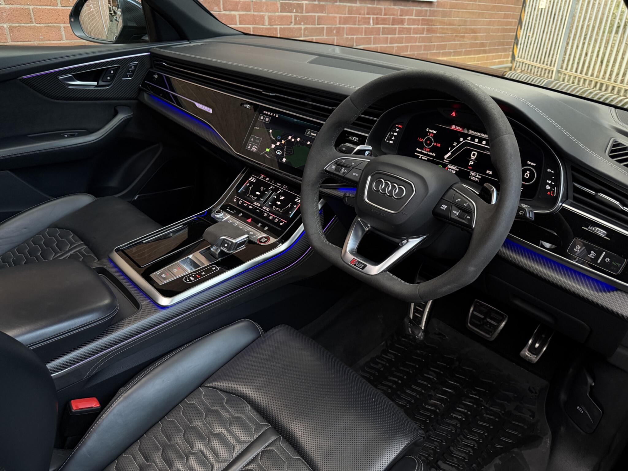 Audi Audi RSQ8 view 22