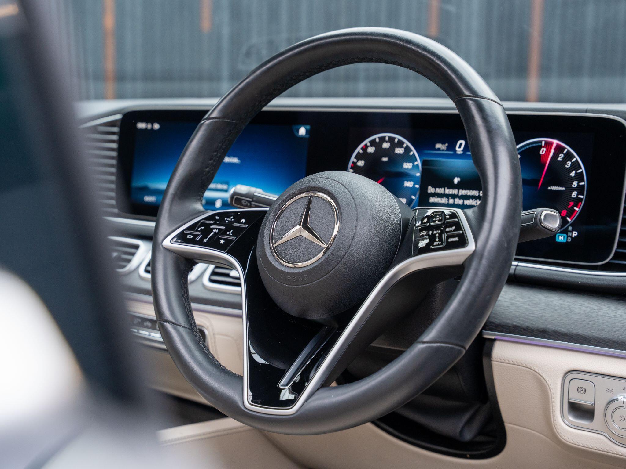 Mercedes-Benz GLE view 45