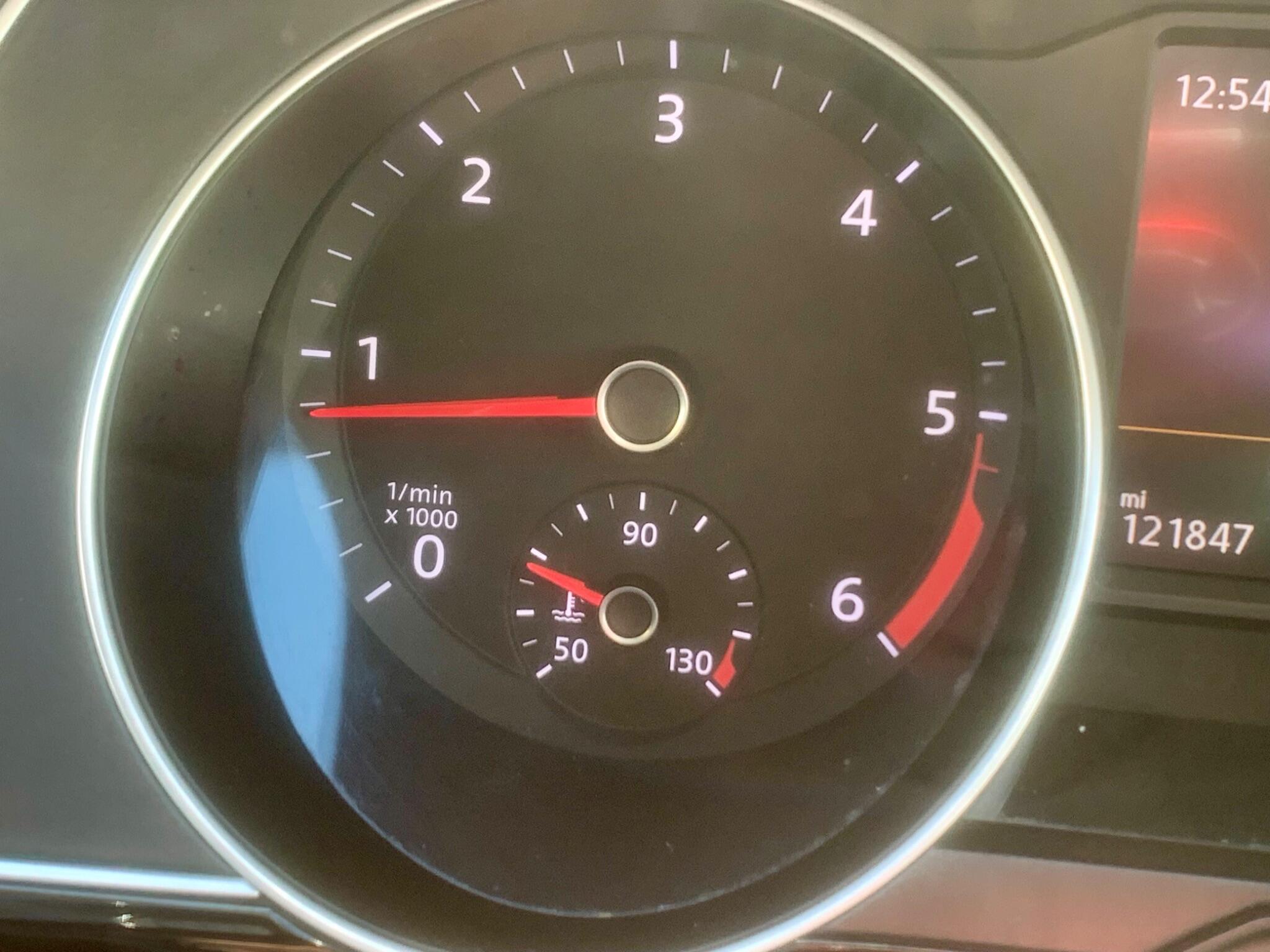 Volkswagen Passat view 63