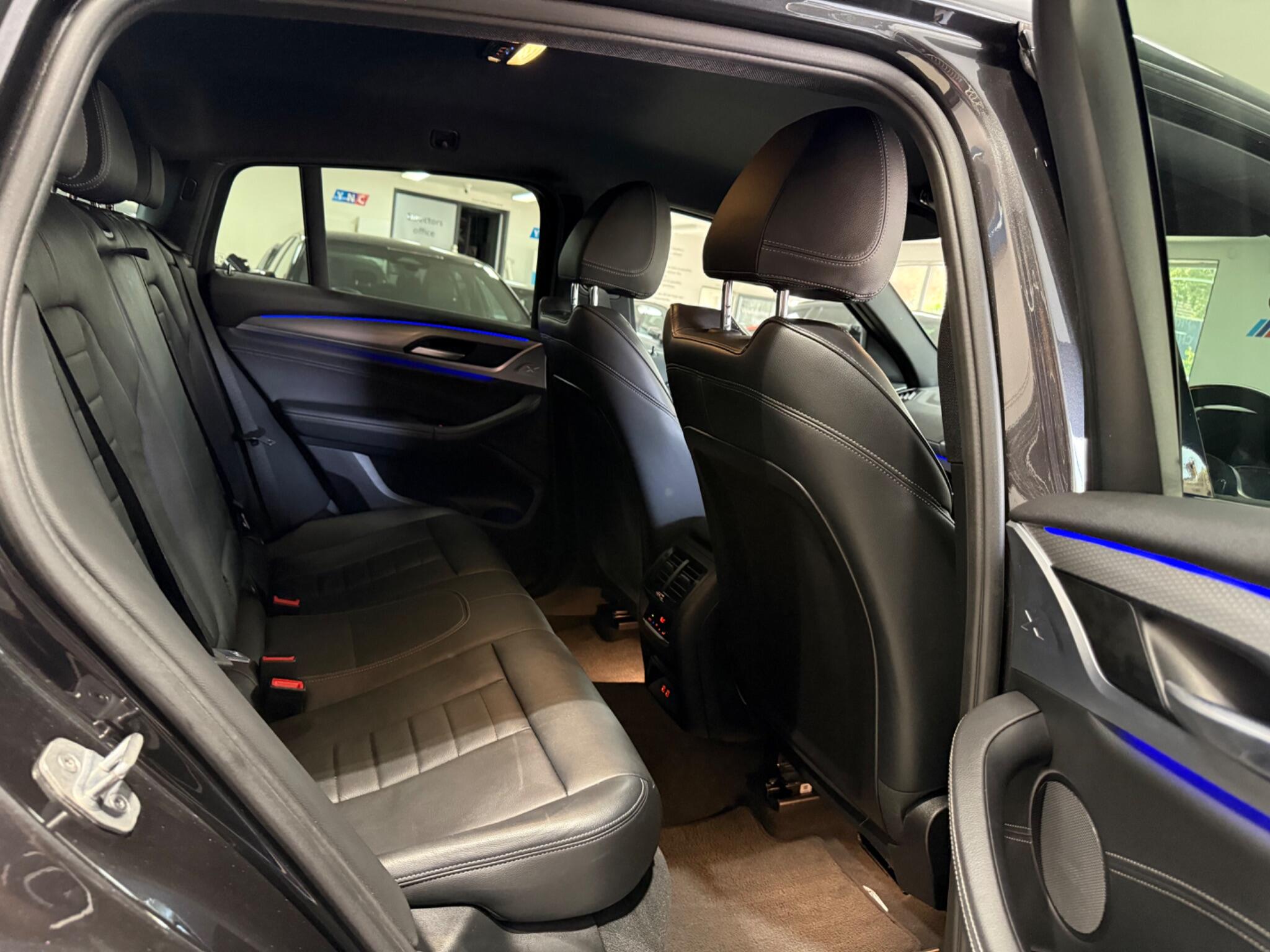 BMW X4 view 36