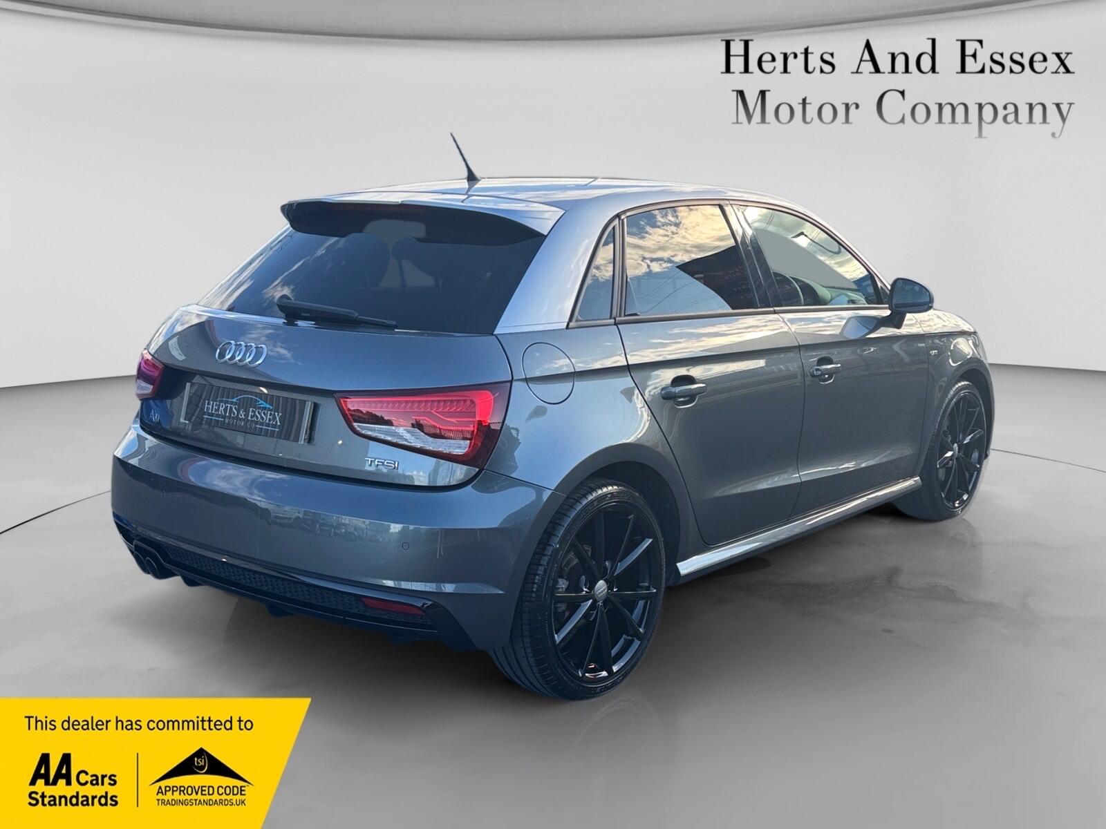 Audi A1 view 8