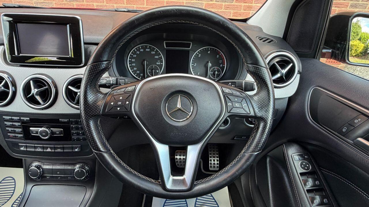 Mercedes-Benz B-Class view 16