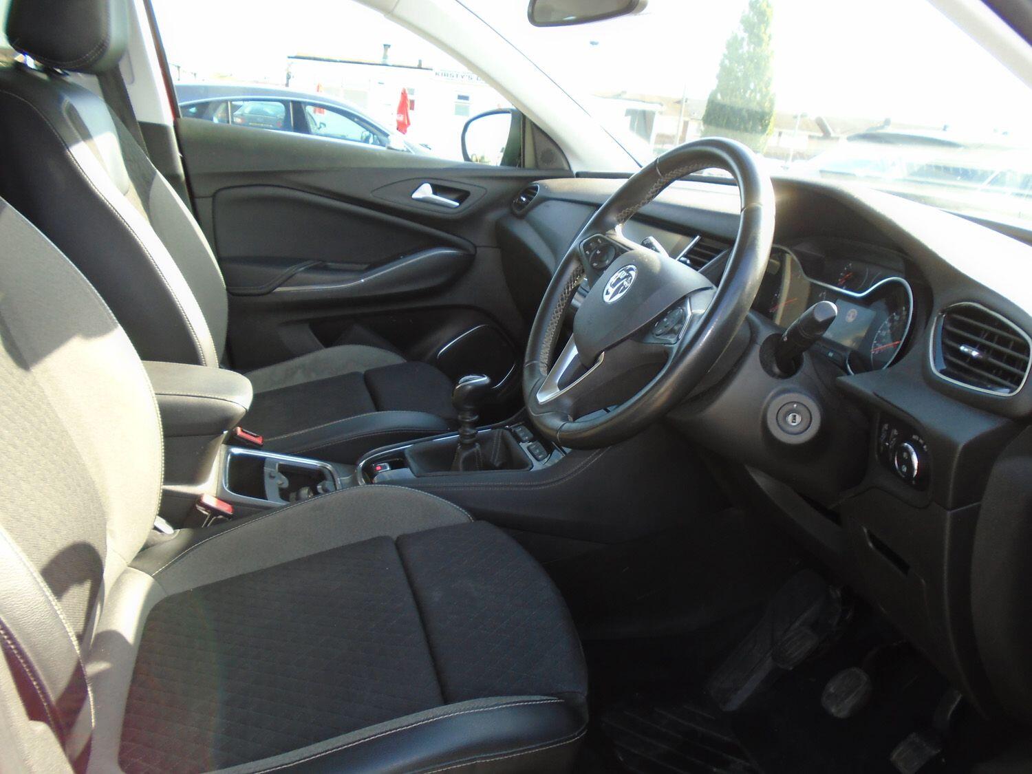 Vauxhall Grandland X view 12