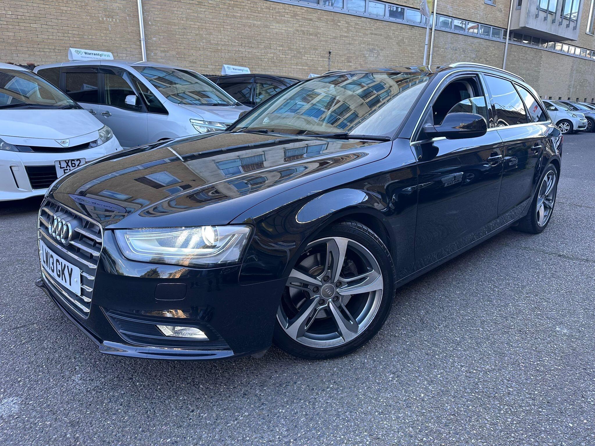 Audi A4 Avant view 8
