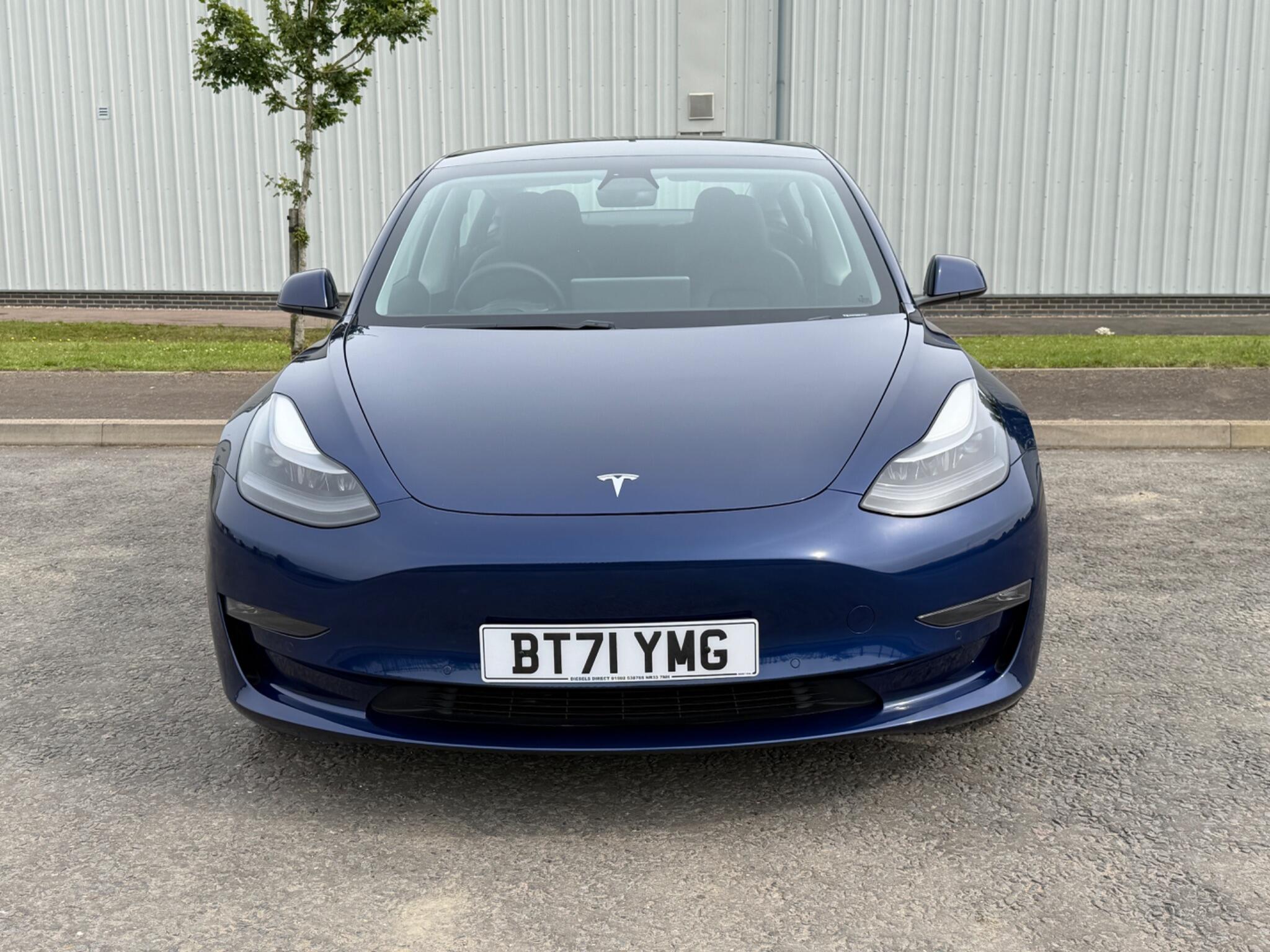 Tesla Model 3 view 26