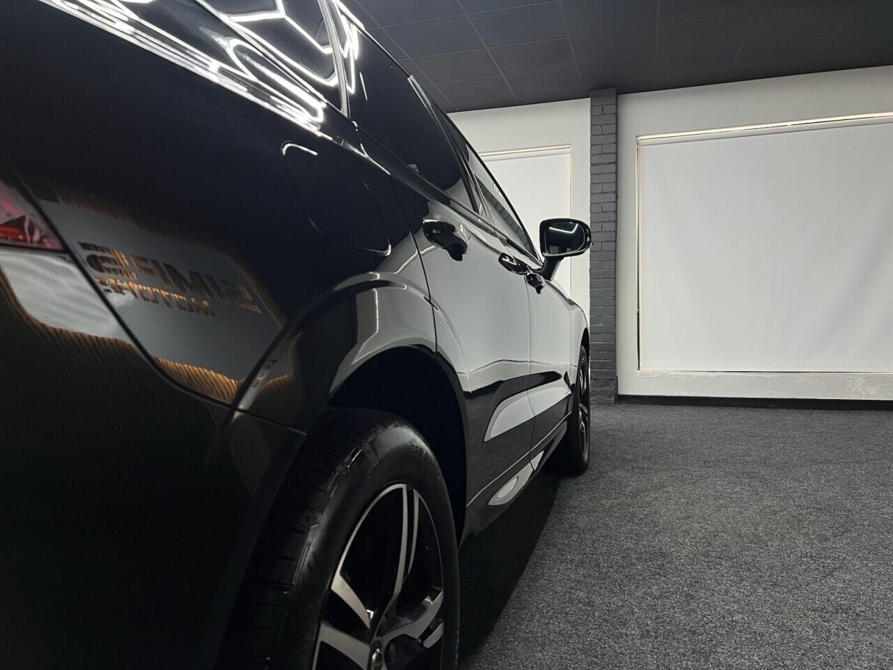 Volvo XC60 view 13