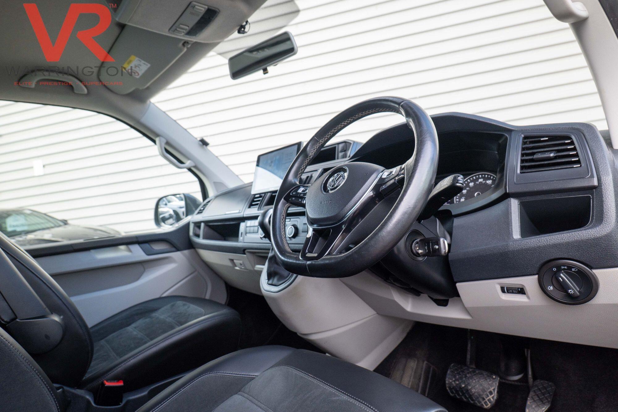 Volkswagen Transporter view 21