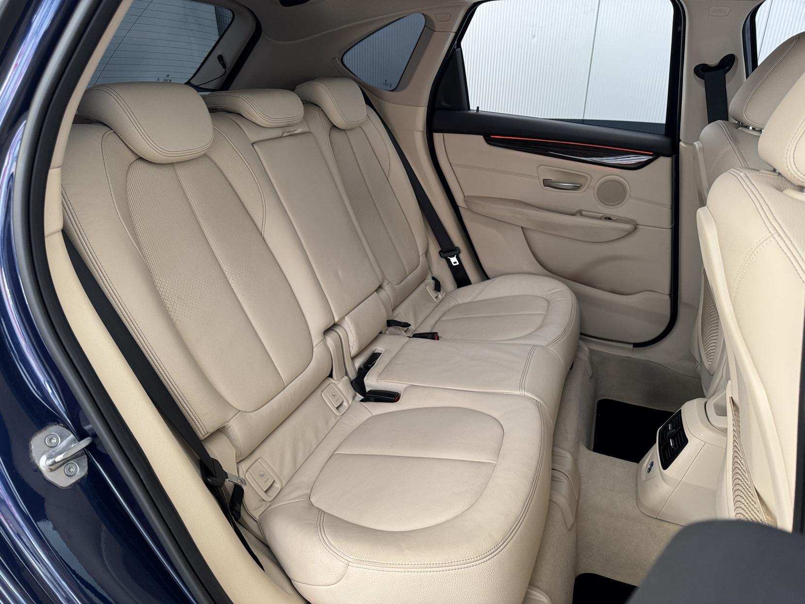 BMW 2 Series Active Tourer view 54