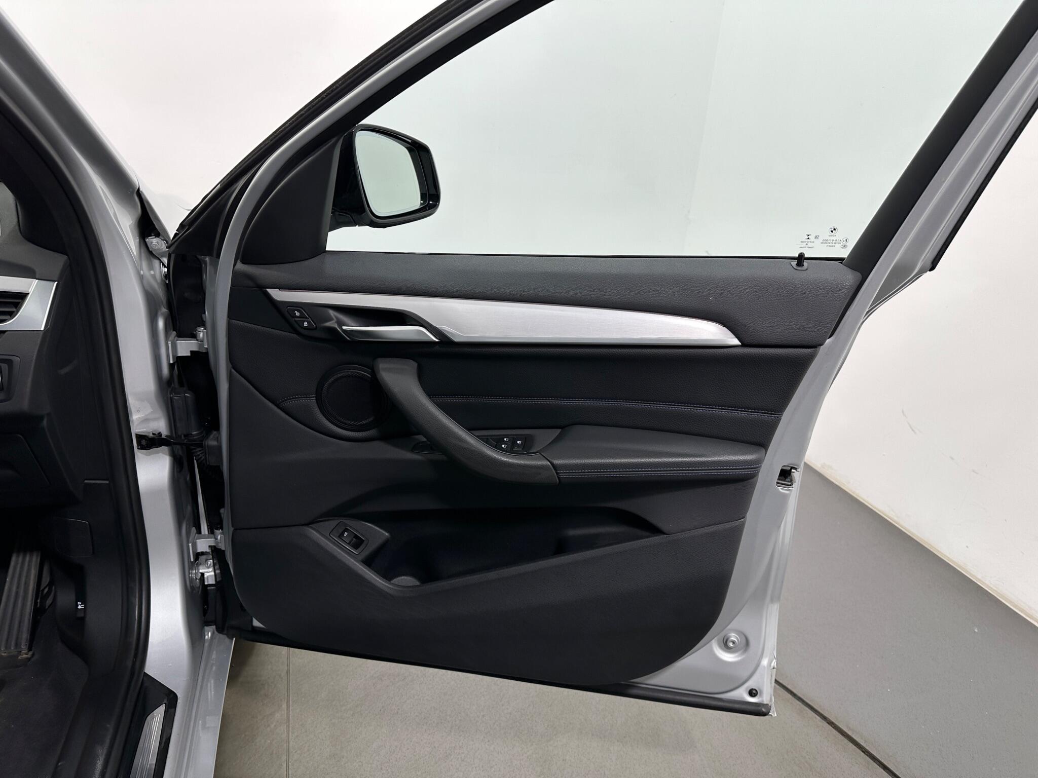BMW X1 view 34