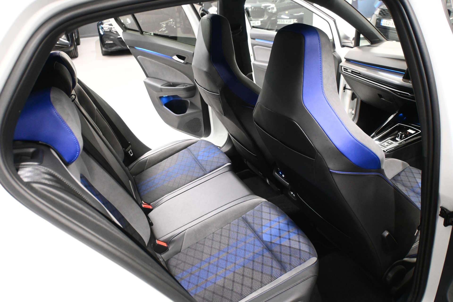 Volkswagen Golf view 17