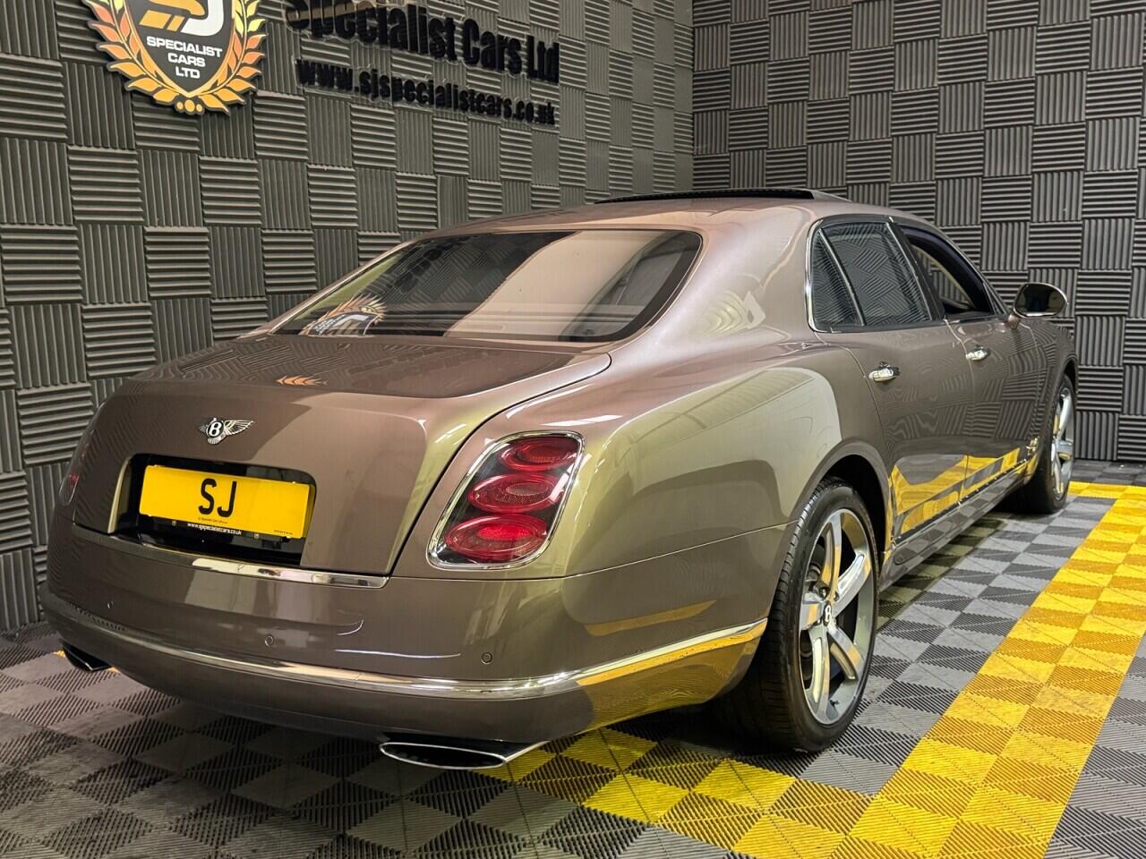 Bentley Mulsanne view 18