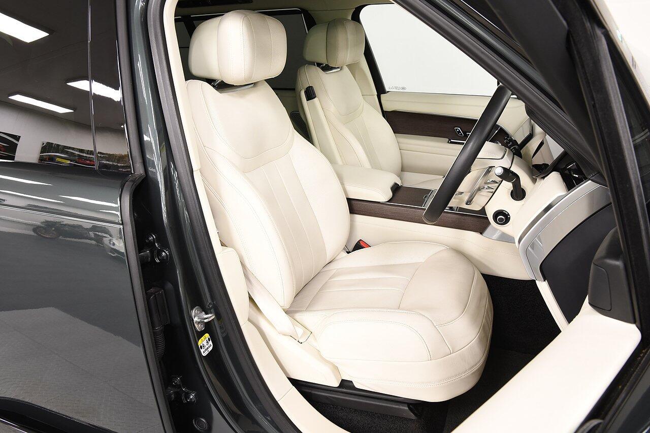 Land Rover Range Rover view 7