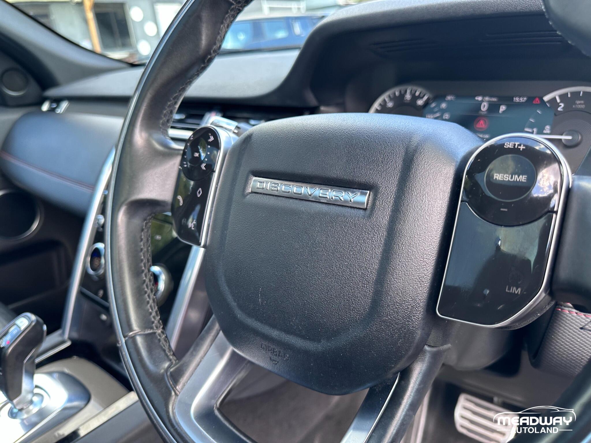 Land Rover Discovery Sport view 42