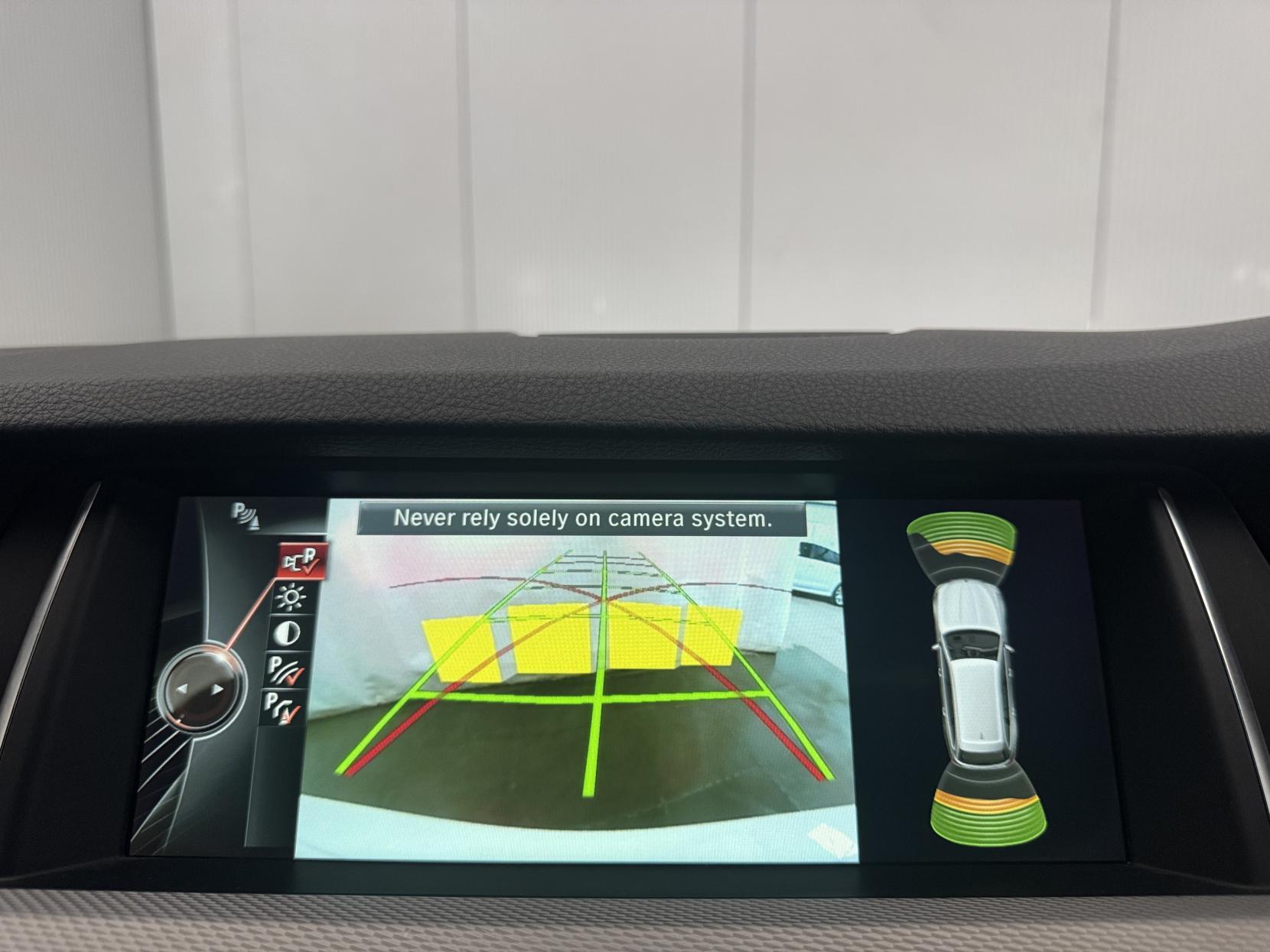 BMW 5 Series view 64