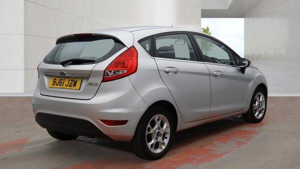 Ford Fiesta view 3