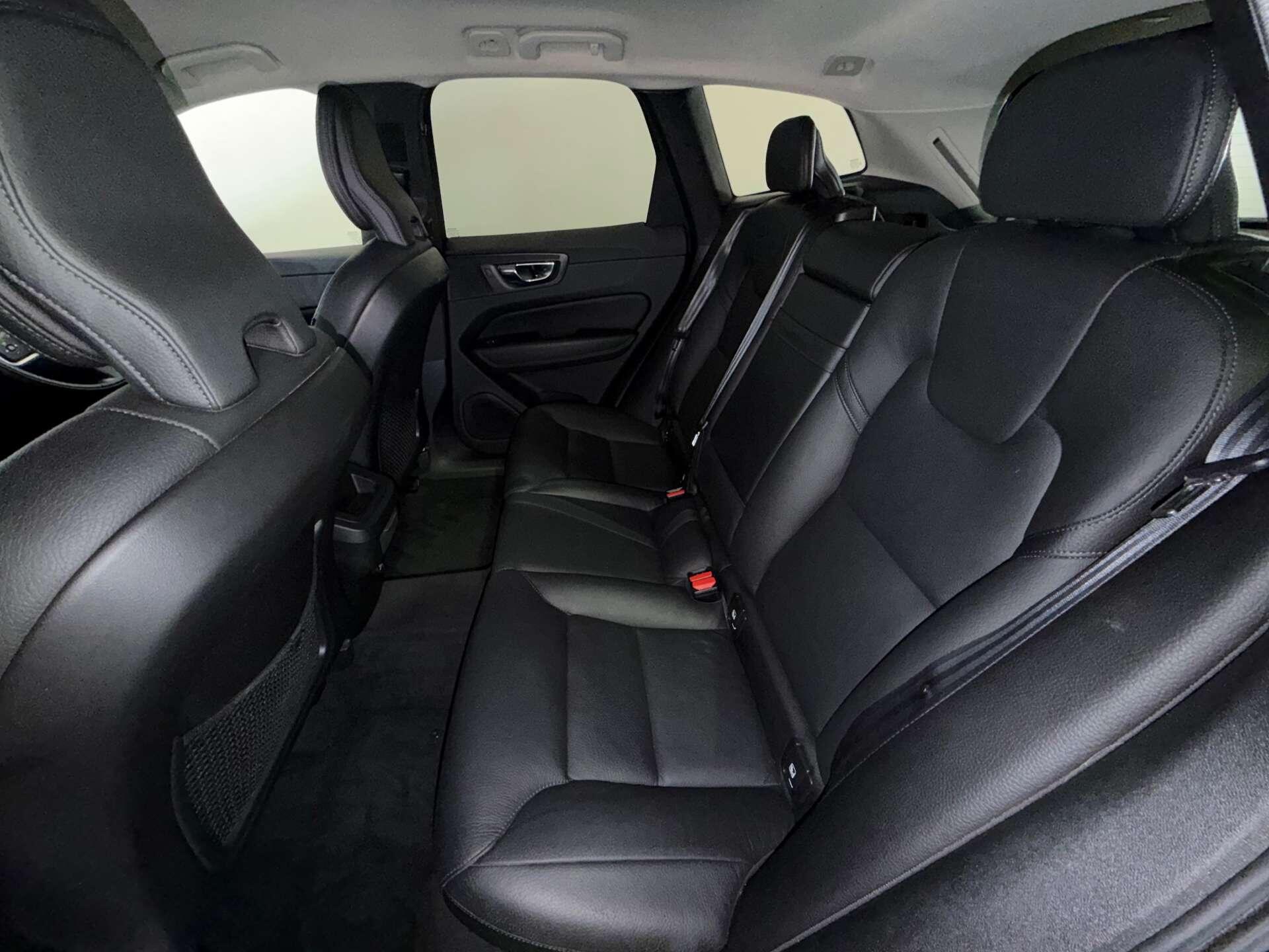 Volvo XC60 view 63
