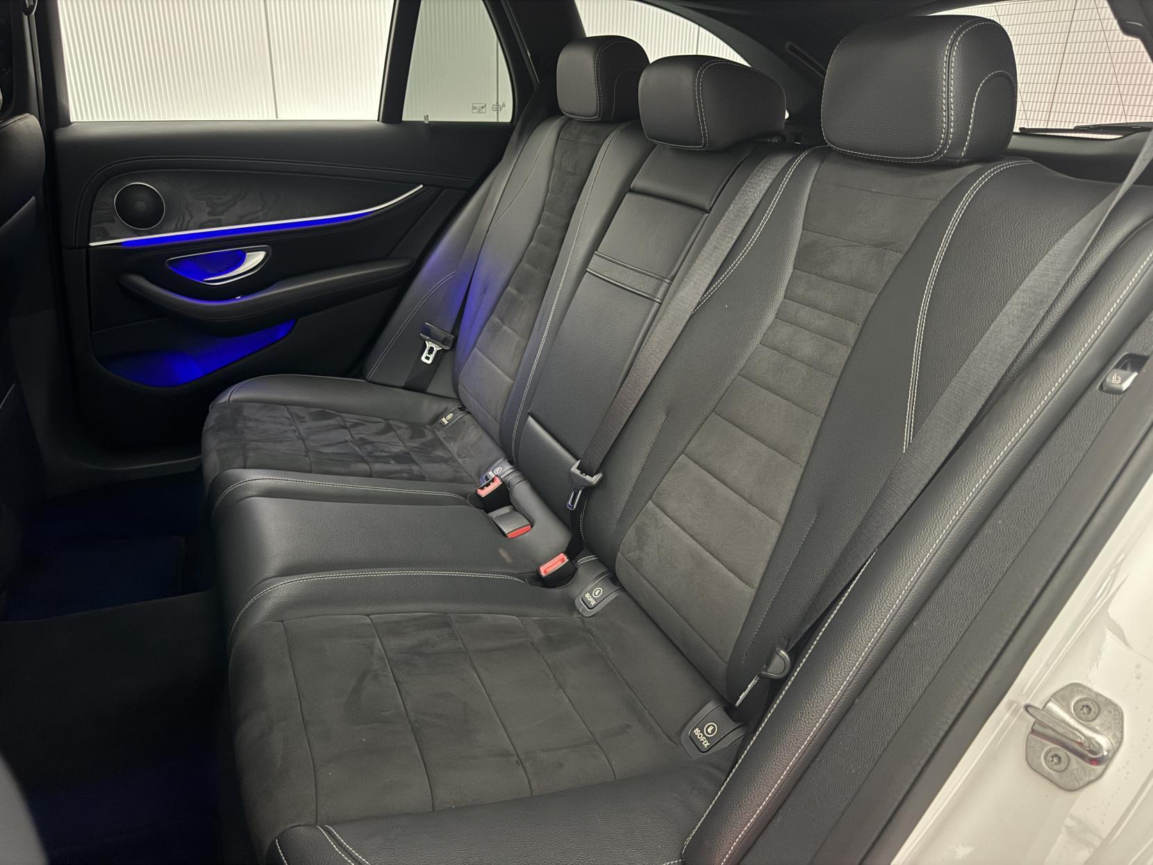 Mercedes-Benz E Class view 52