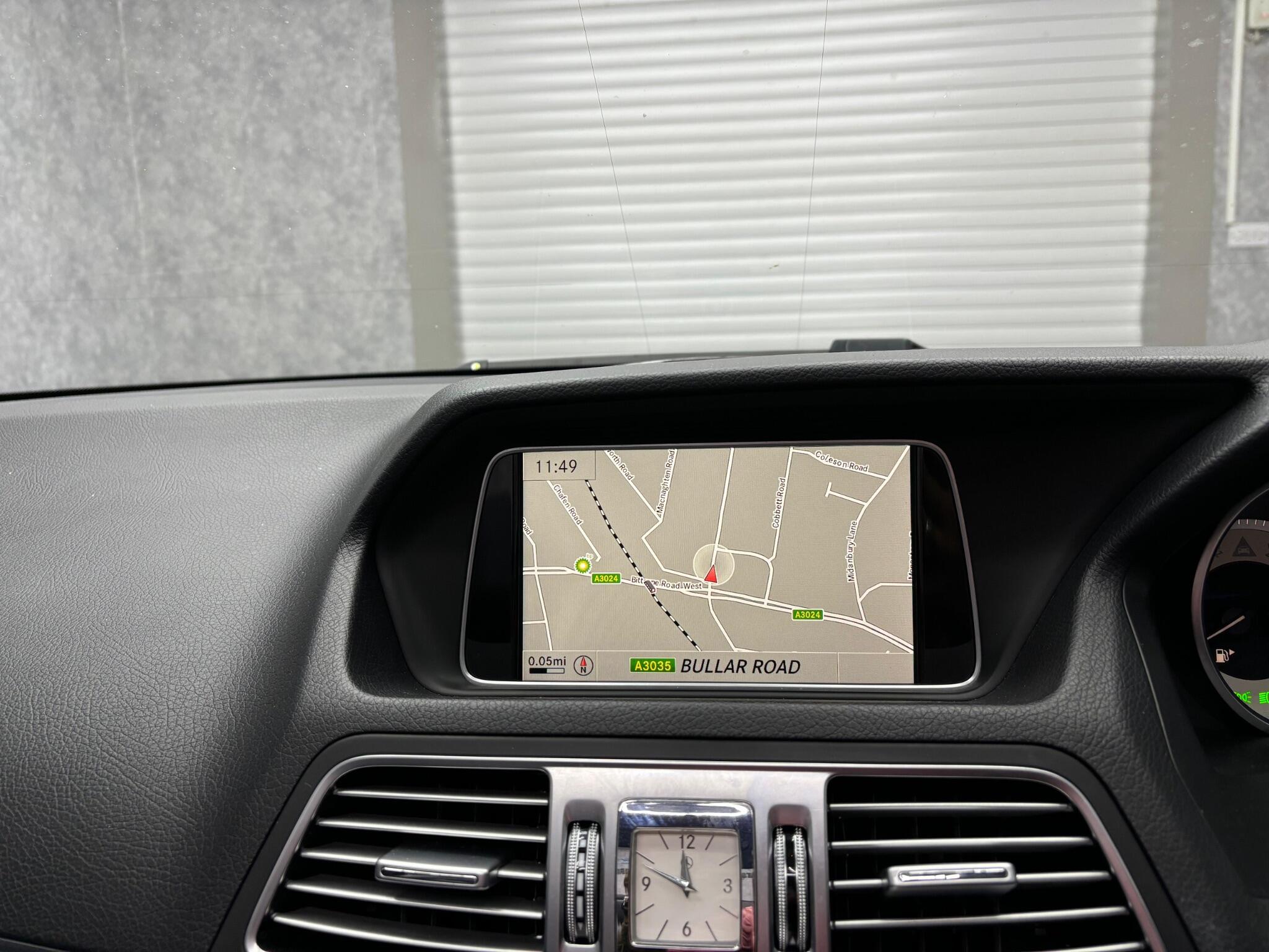 Mercedes-Benz E Class view 15