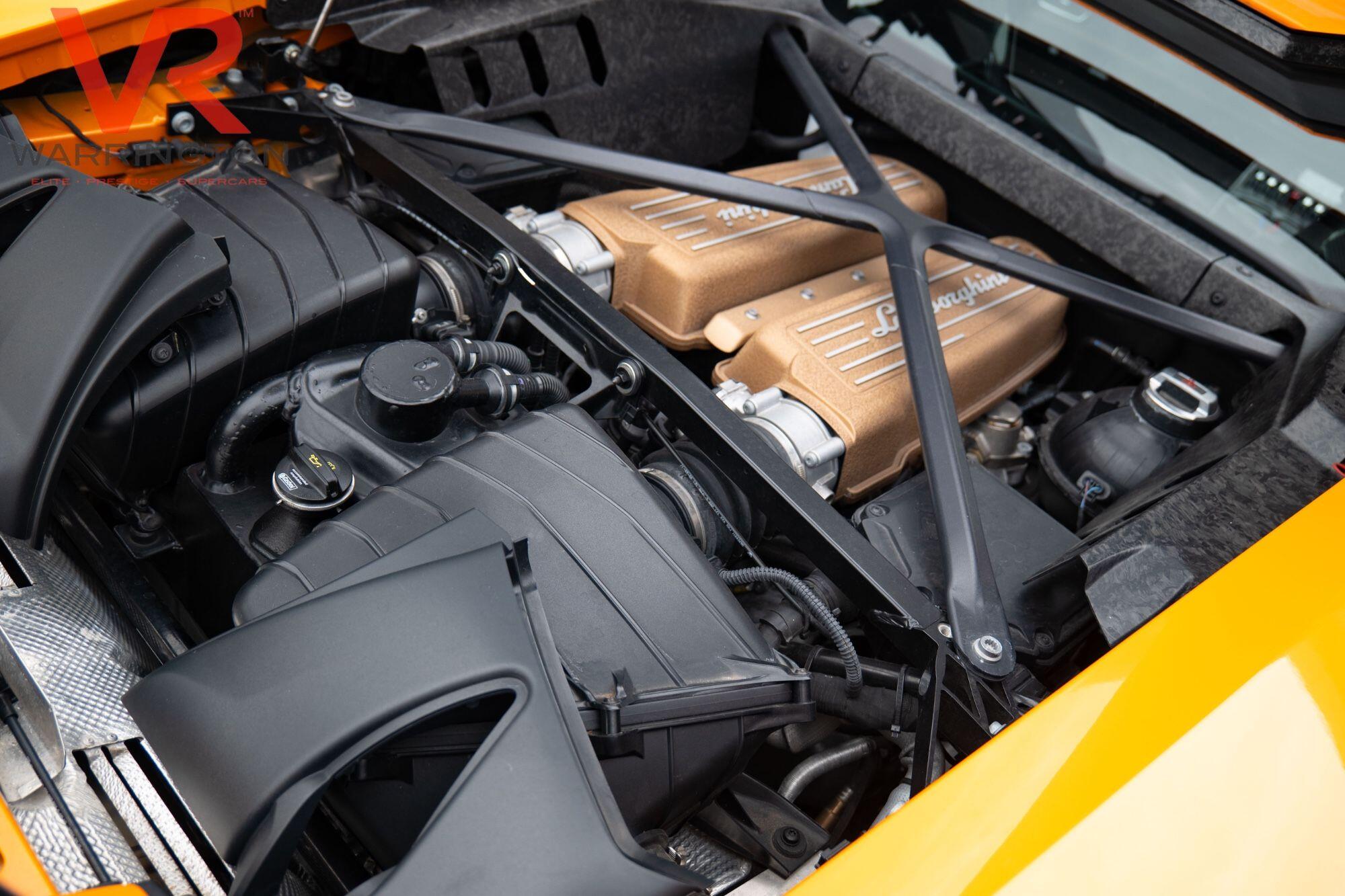 Lamborghini Huracan view 15