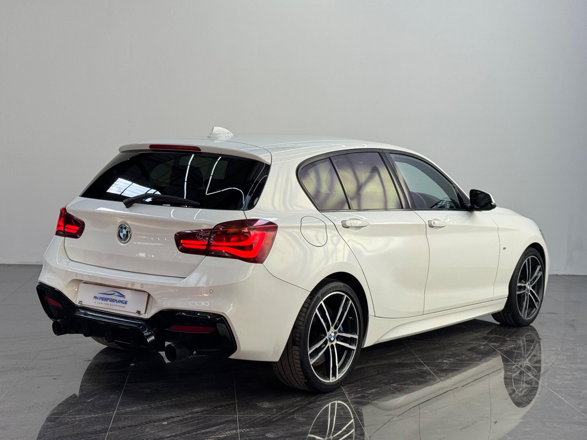 BMW 1 Series view 60