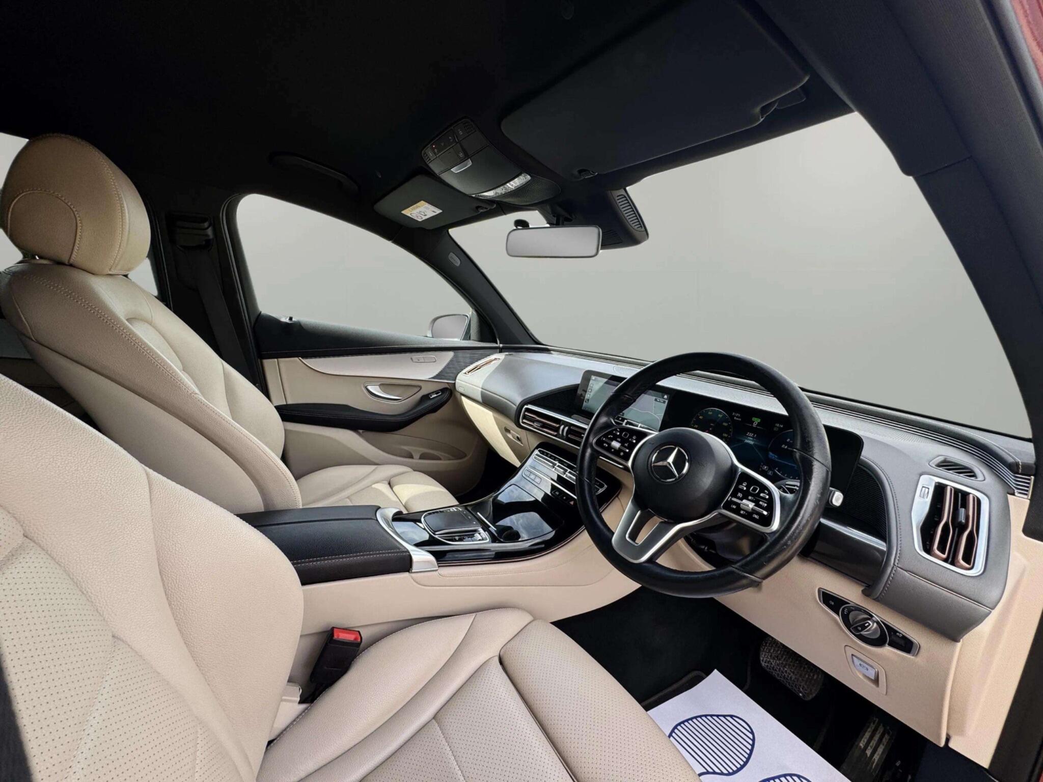 Mercedes-Benz EQC view 2