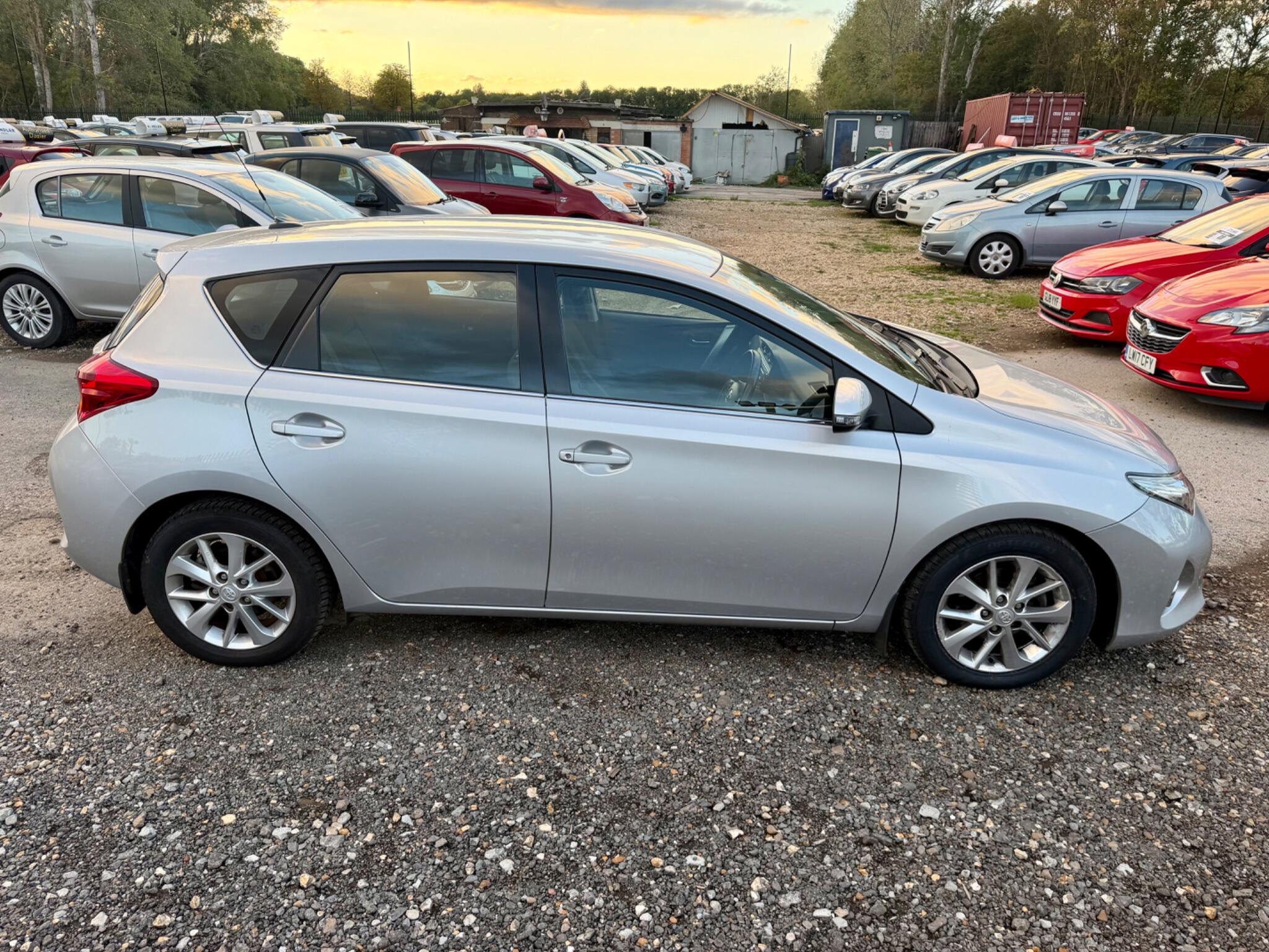 Toyota Auris view 18