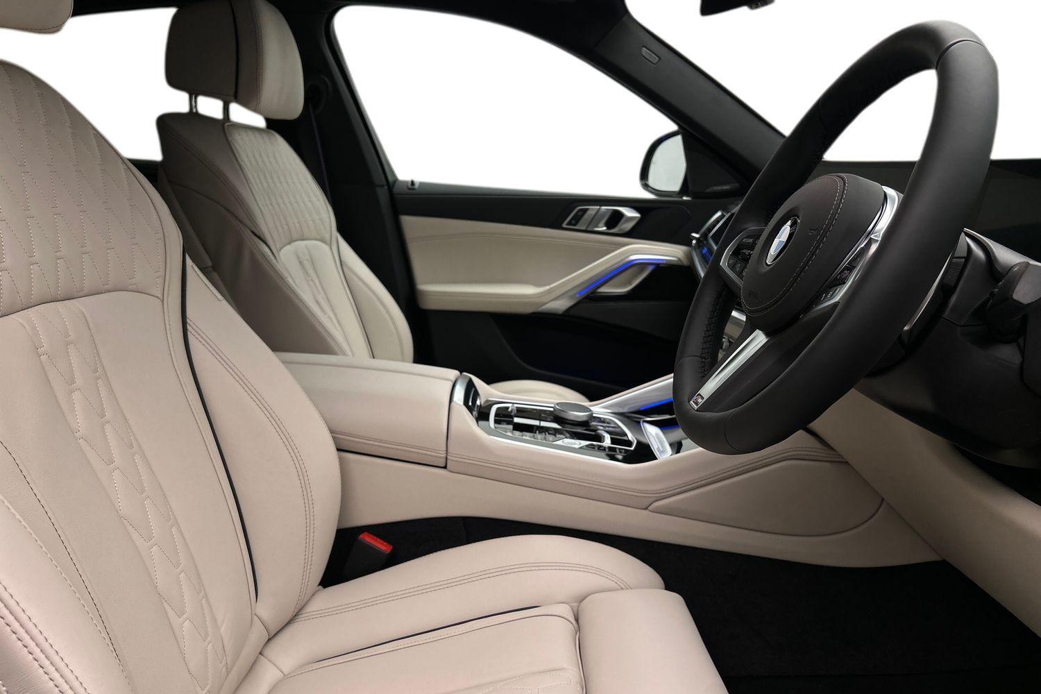 BMW X6 view 11