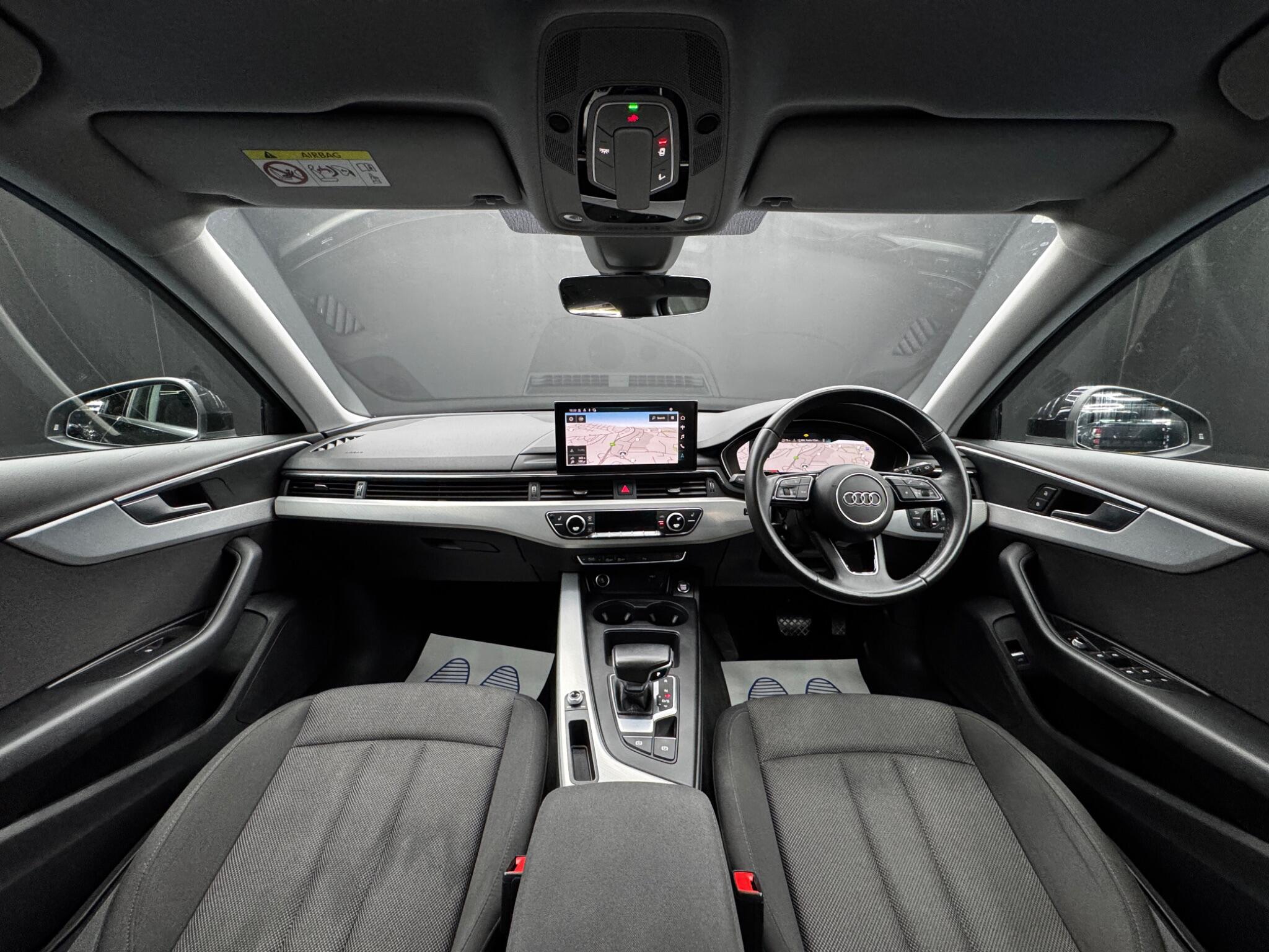 Audi A4 view 16