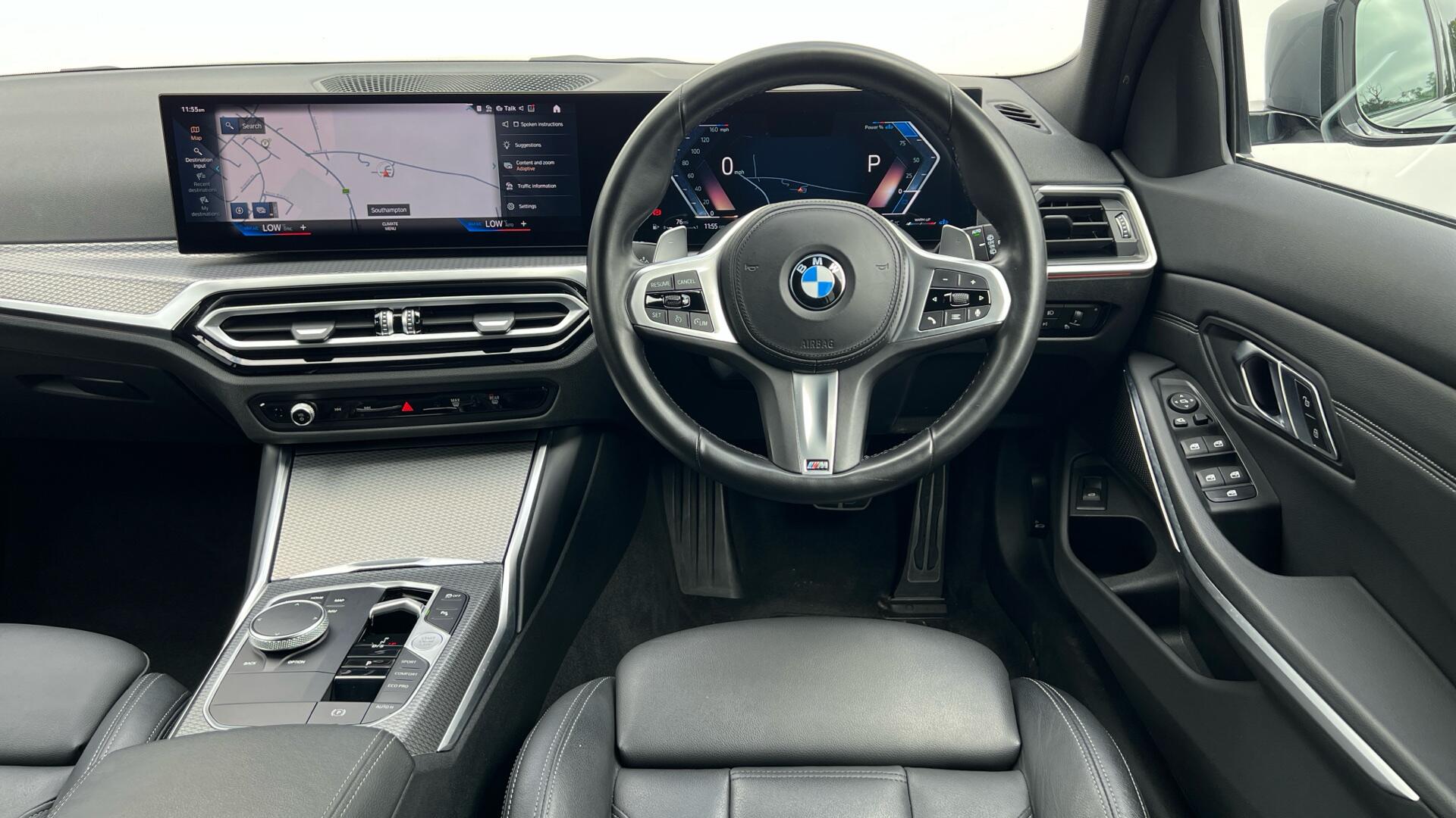 BMW 3 Series view 5
